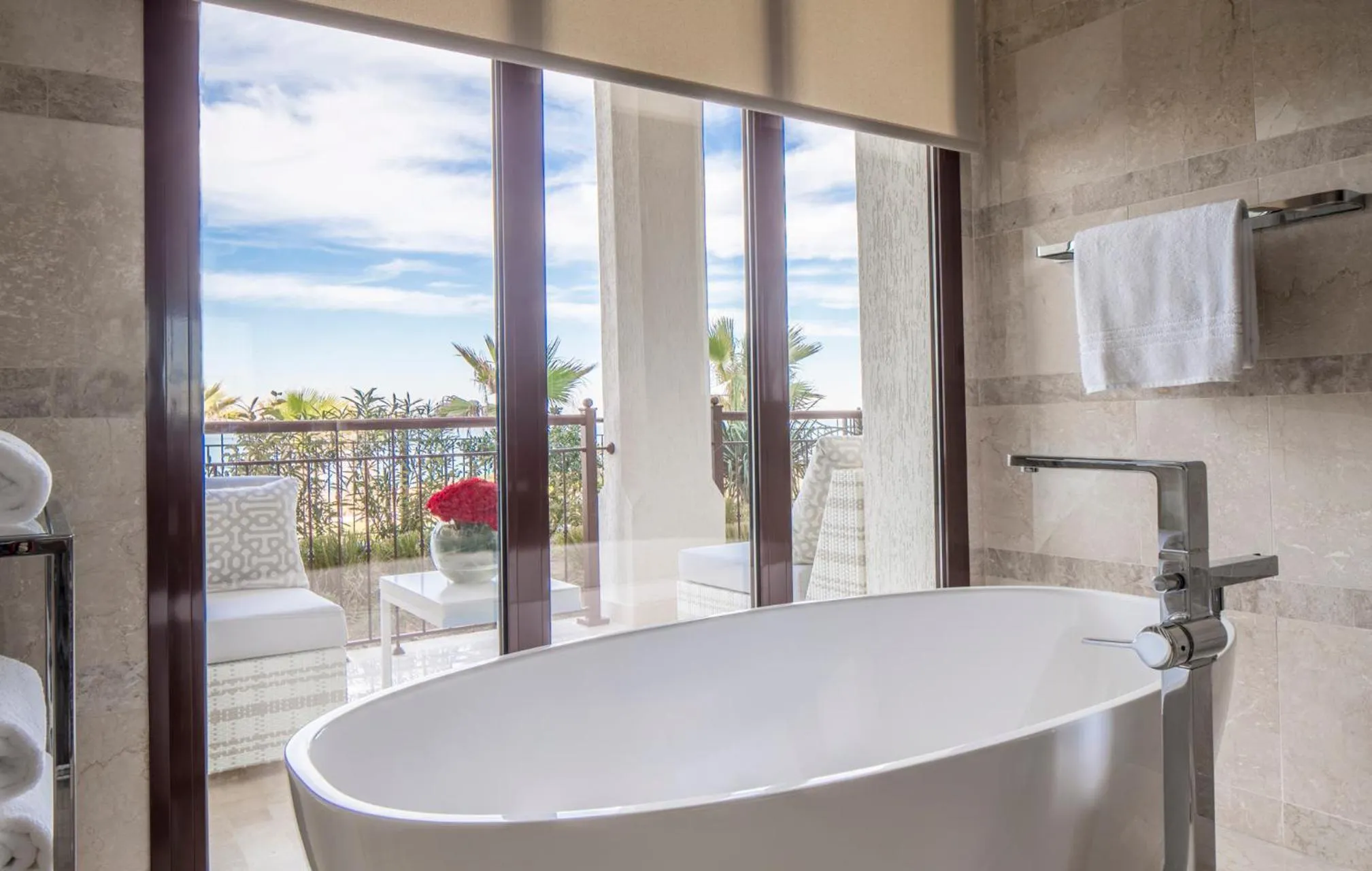 Bath in Four Seasons Hotel Tunis