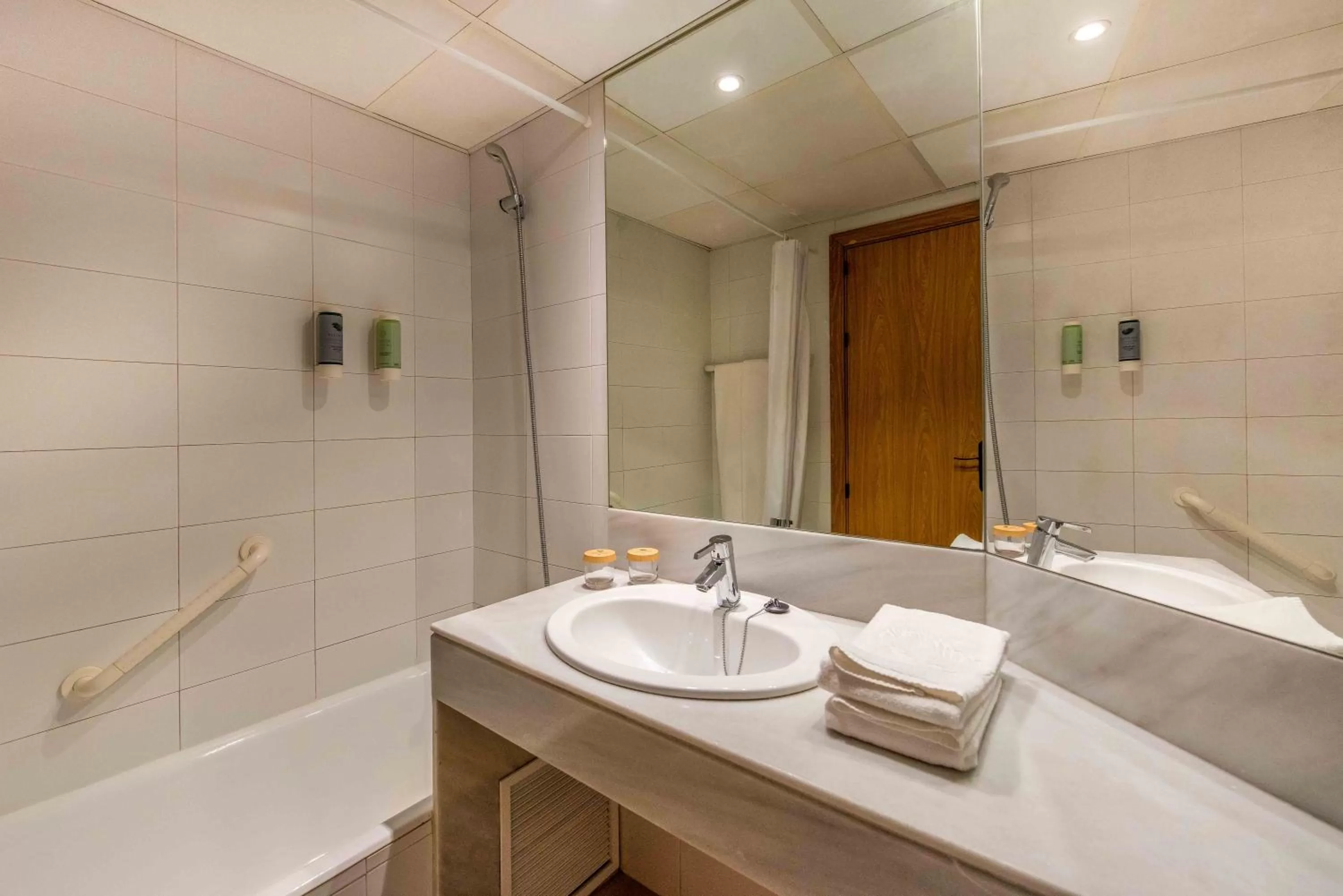 Bathroom in Valentin Park Club