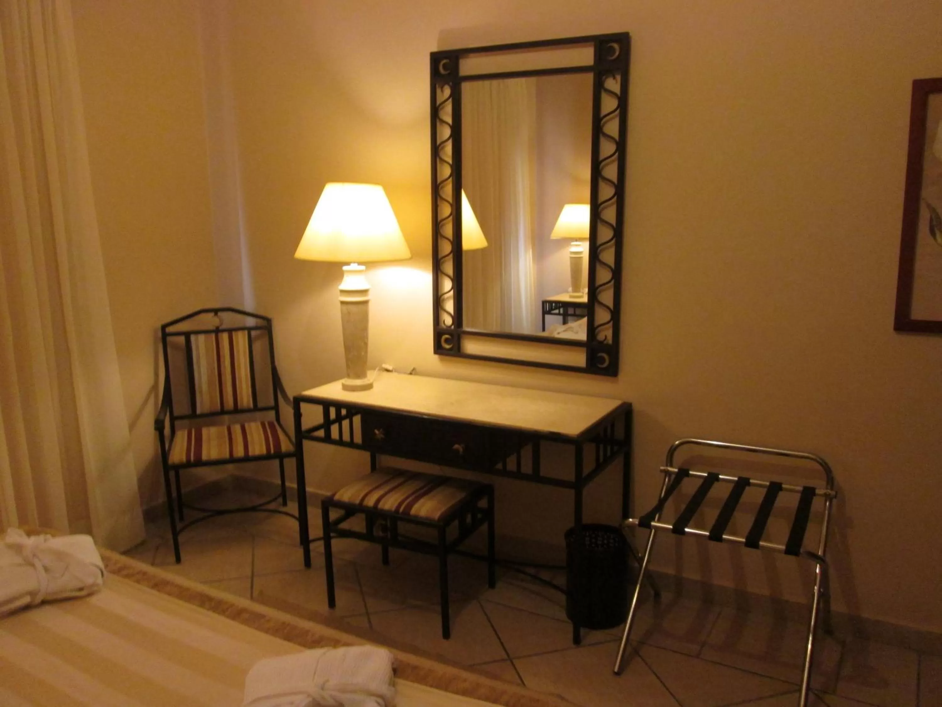 Bedroom, Bed in Solymar Ivory Suites