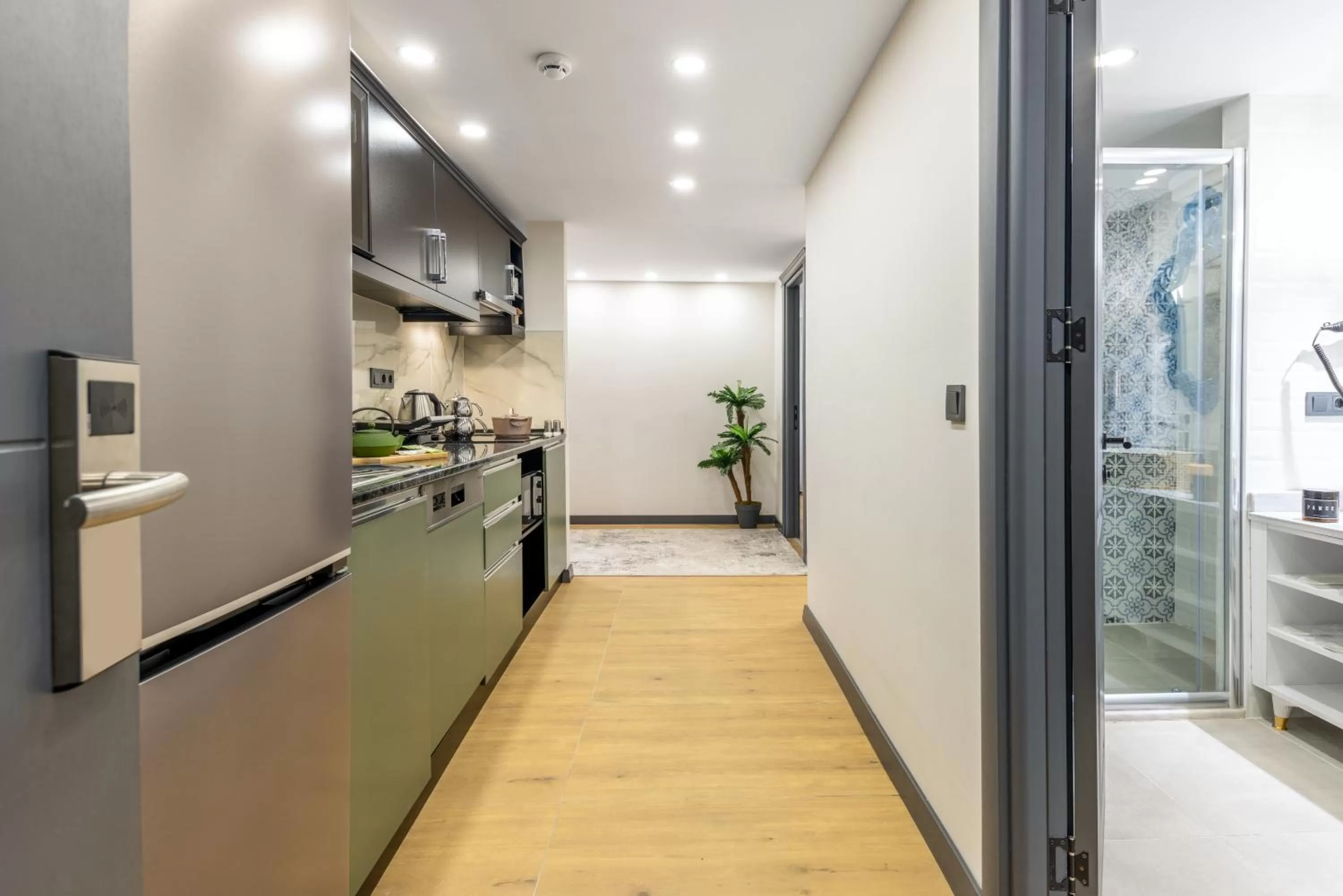 Kitchen or kitchenette in BayMari Suites City Life