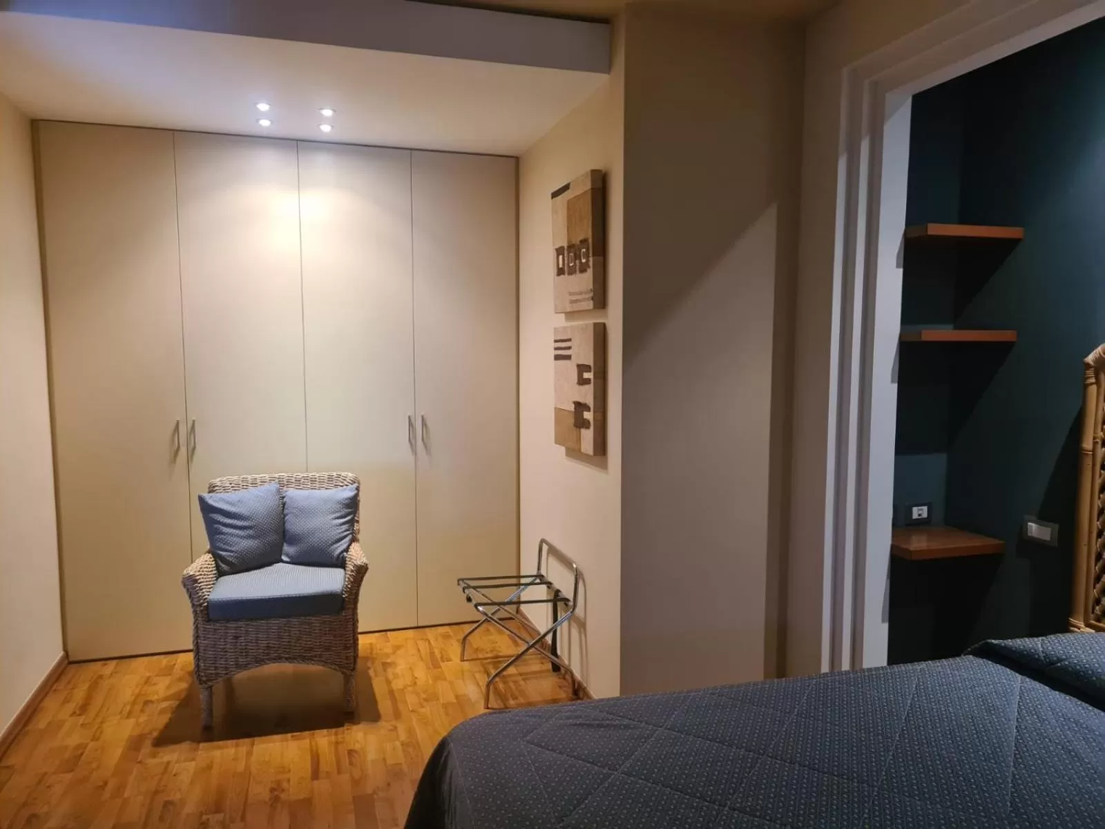 STELLA CHARMING & LUXURY ROOMS