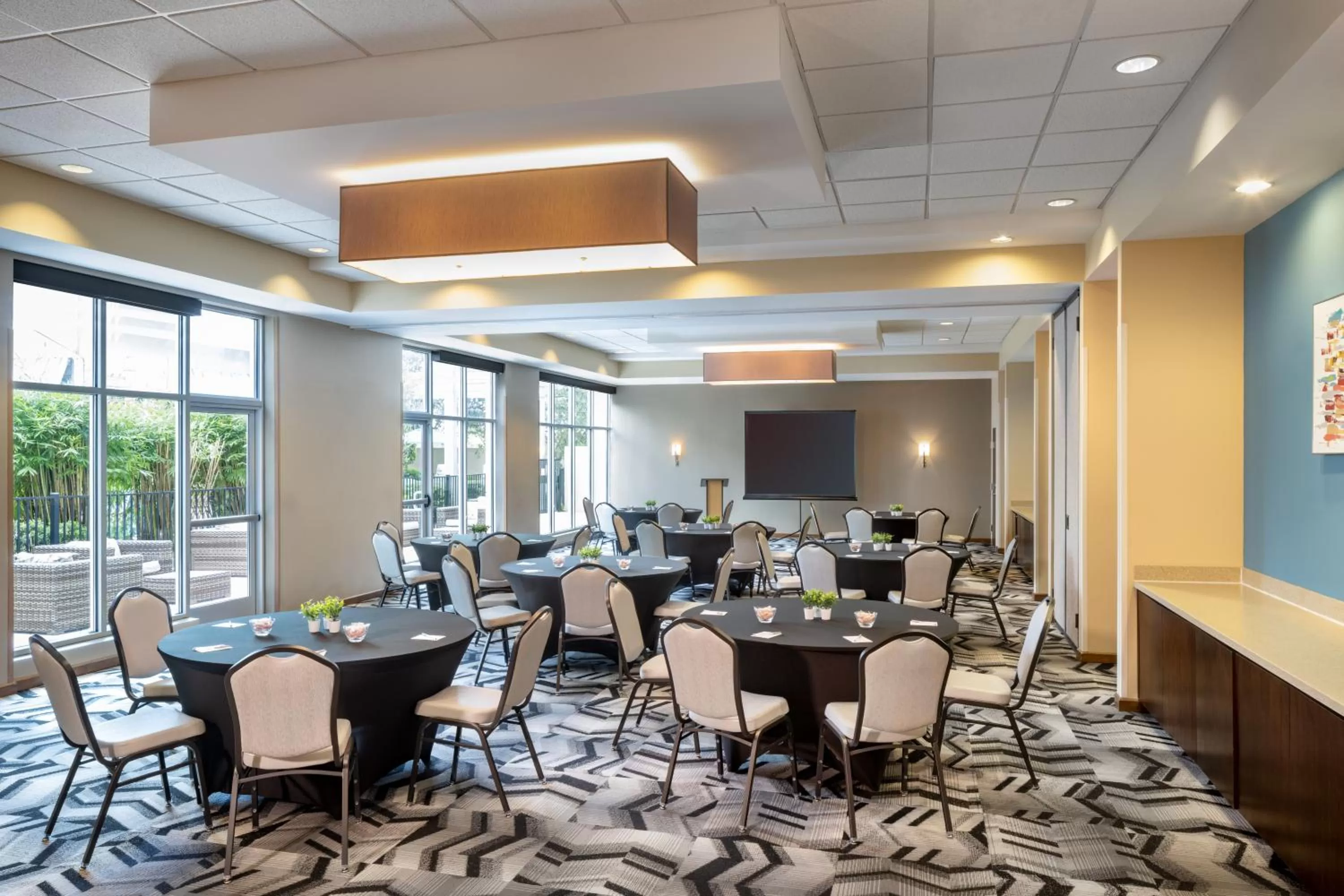 Meeting/conference room in TownePlace Suites Orlando at FLAMINGO CROSSINGS Town Center, Western Entrance