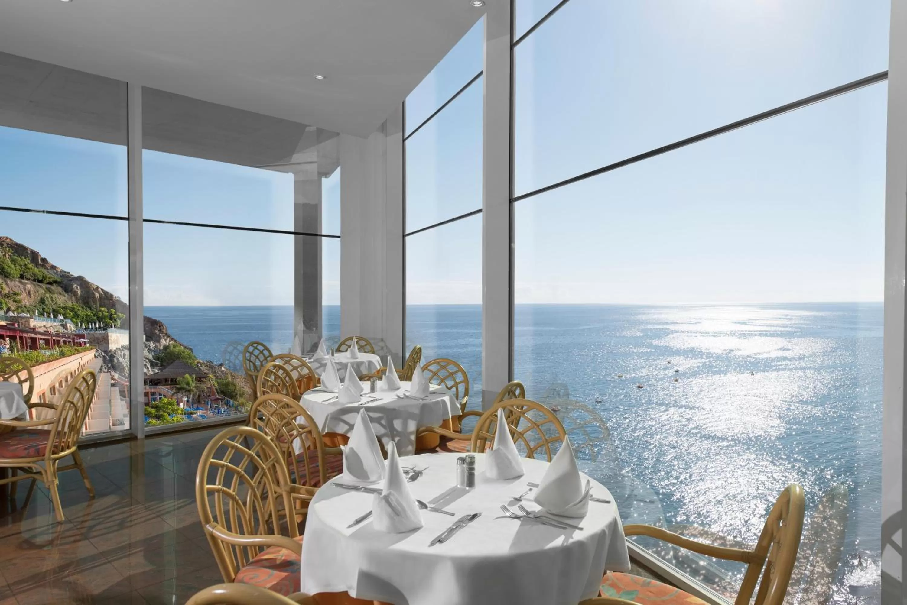 Restaurant/places to eat in Mogan Princess & Beach Club