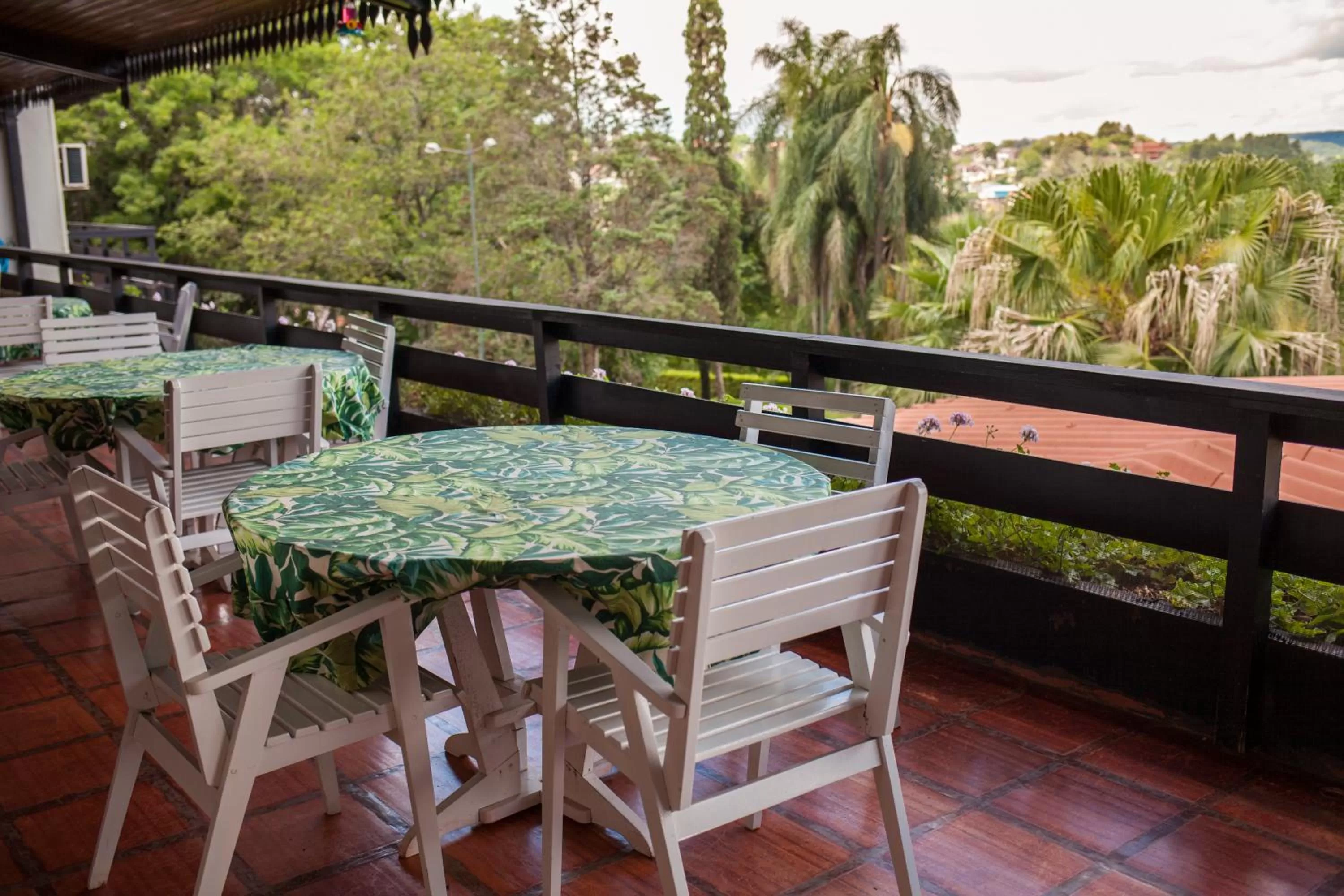 Restaurant/places to eat in Elsenau Hotel