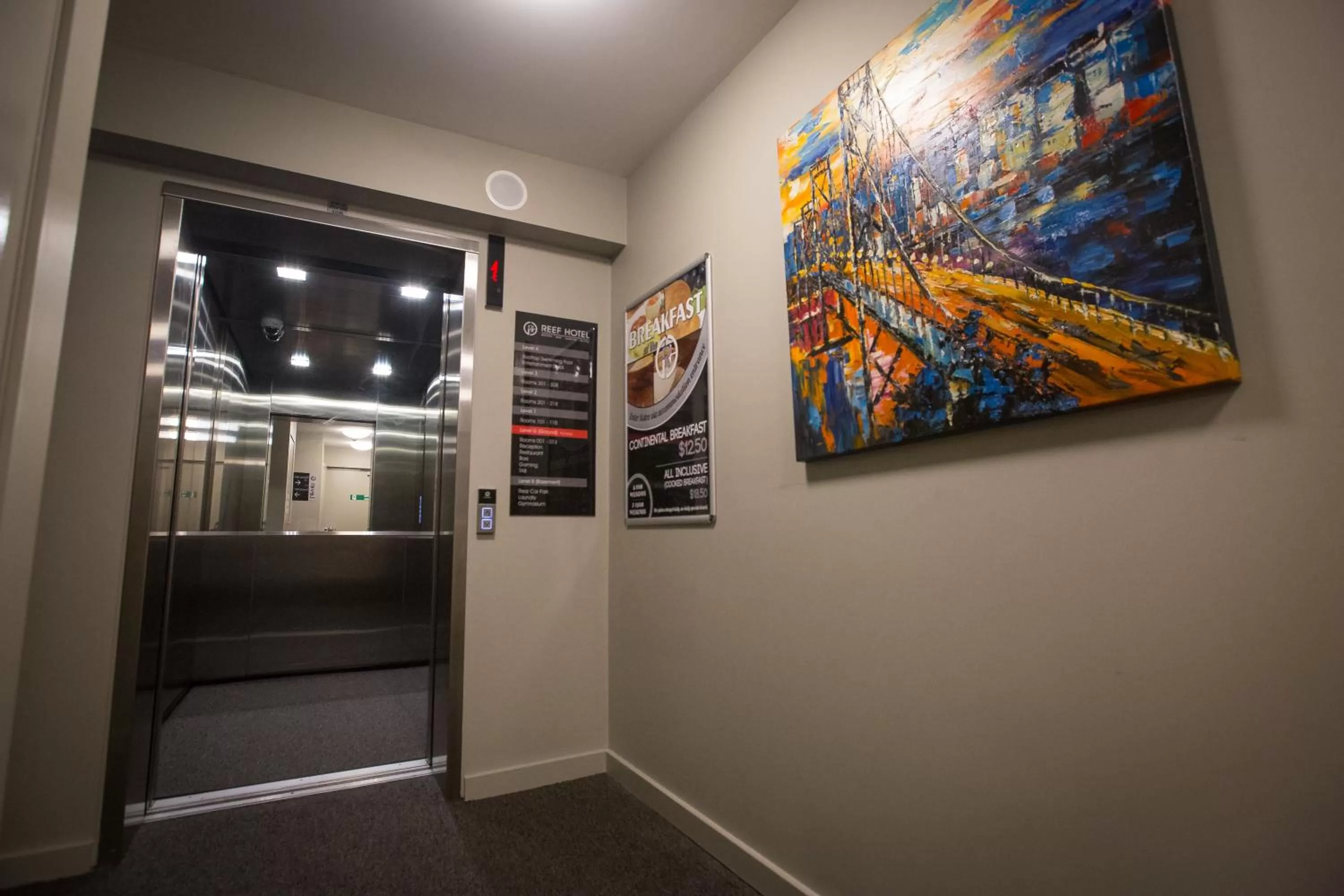 Area and facilities in Gladstone Reef Hotel Motel