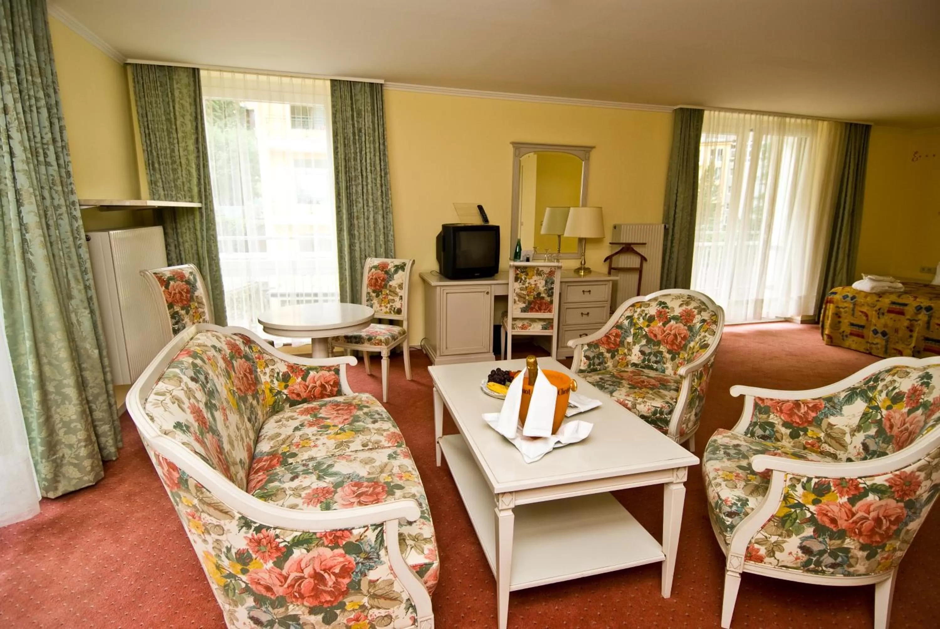 Photo of the whole room in Thermal Resort Hotel Elisabethpark