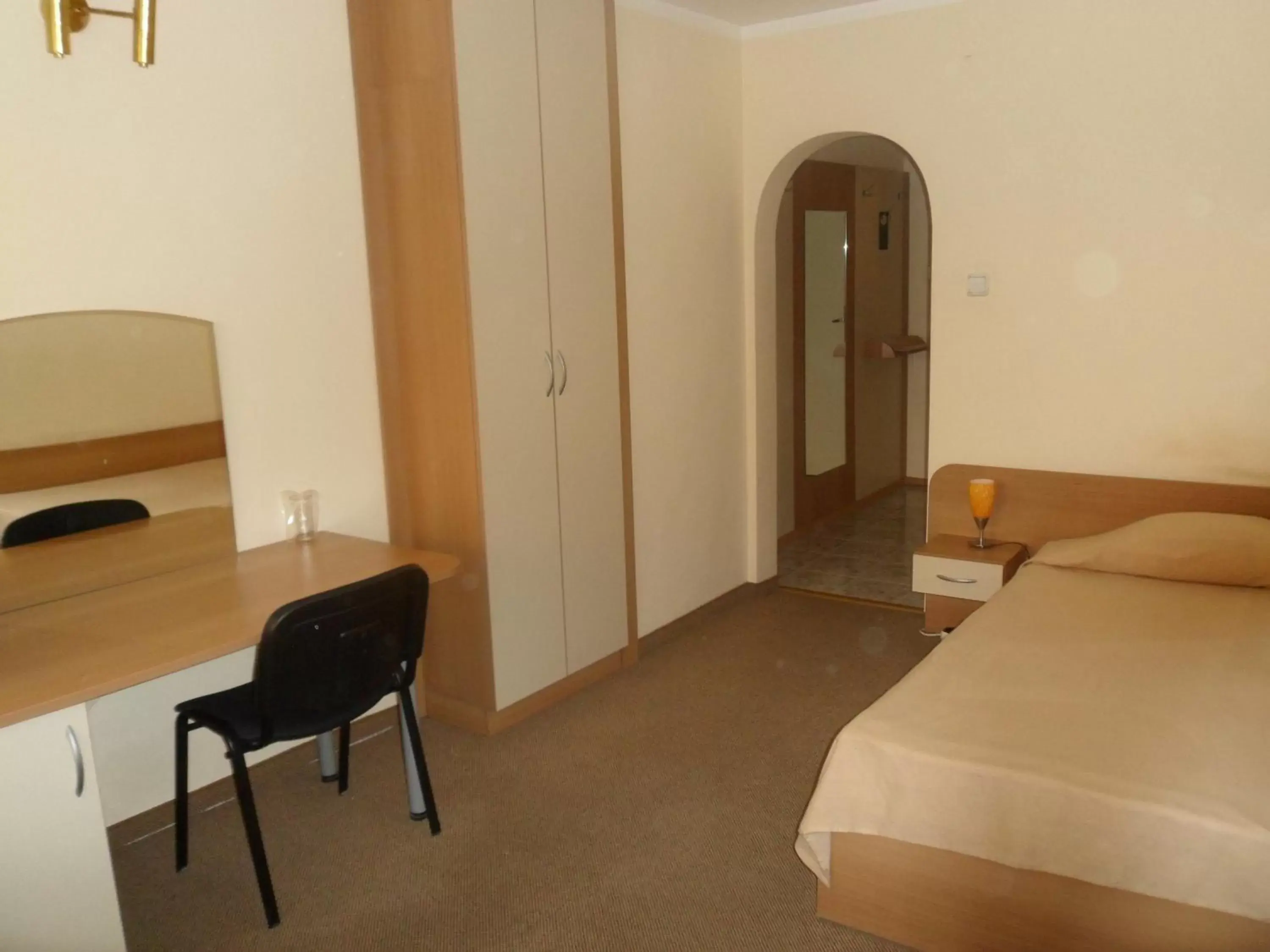 Single Room with Free Parking in Hotel of Bulgarian Academy of Sciences Single Room with Free Parking in Hotel of Bulgarian Academy of Sciences