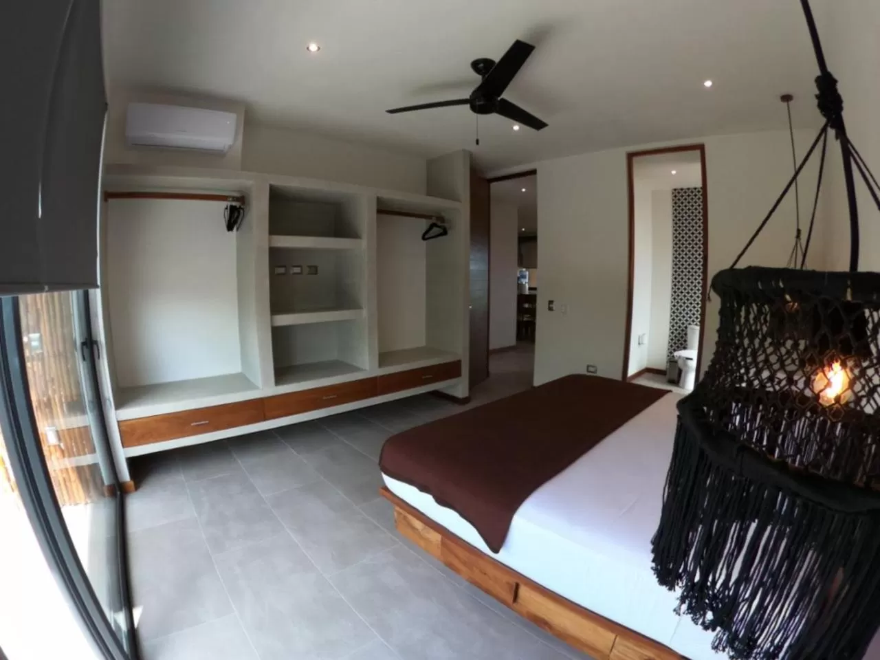 Photo of the whole room, Bed in Dreamcatcher Tulum