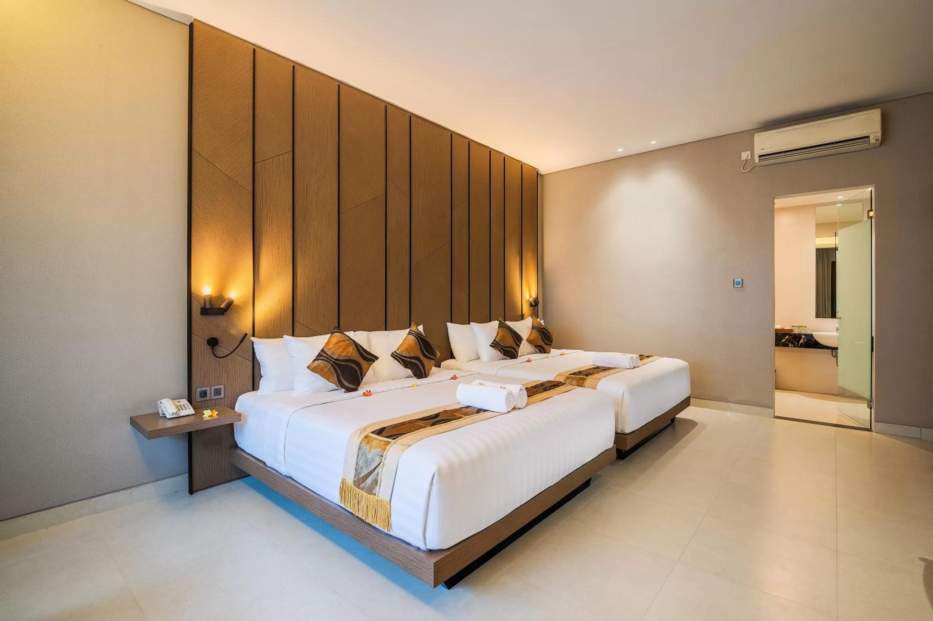 Bed in Padmasari Resort Lovina