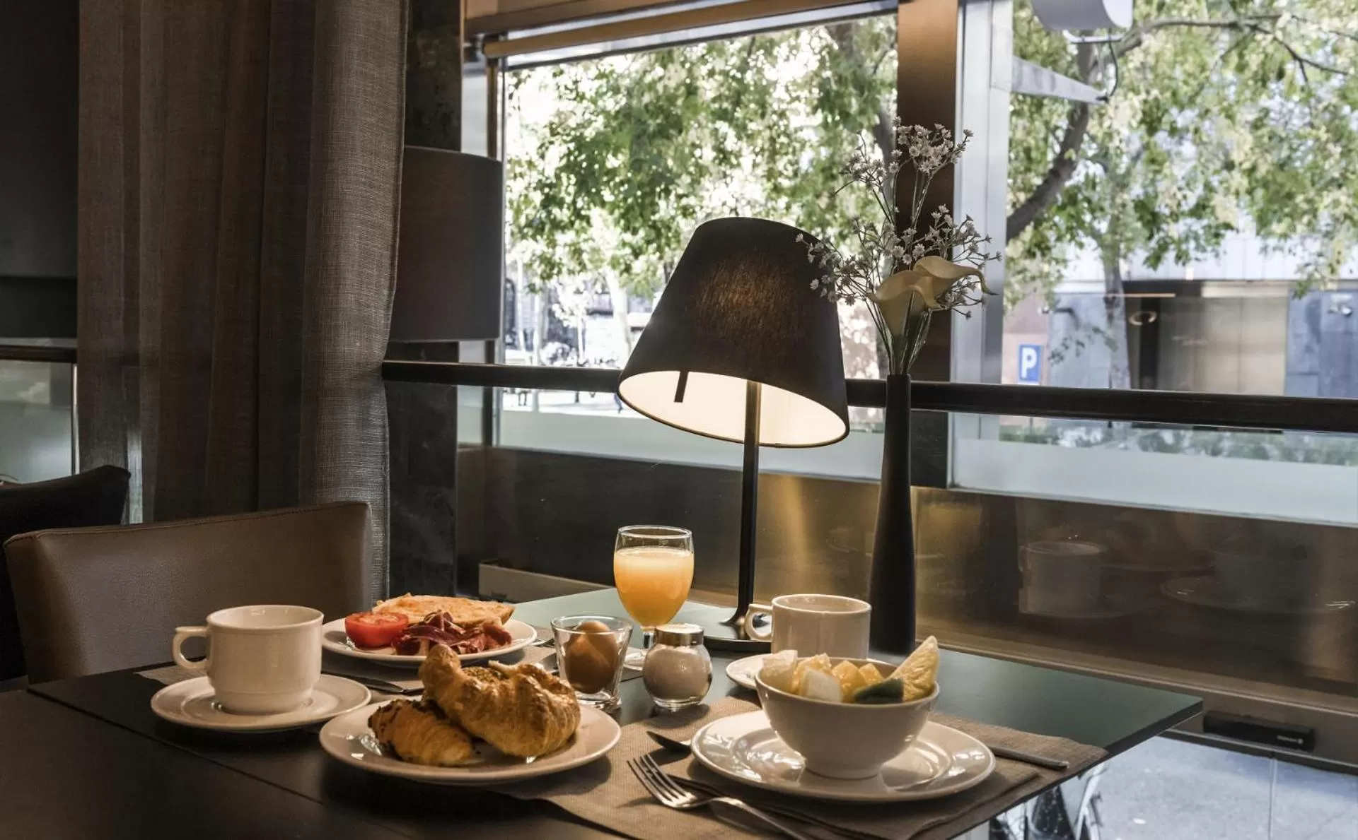 Continental breakfast in Hotel Actual