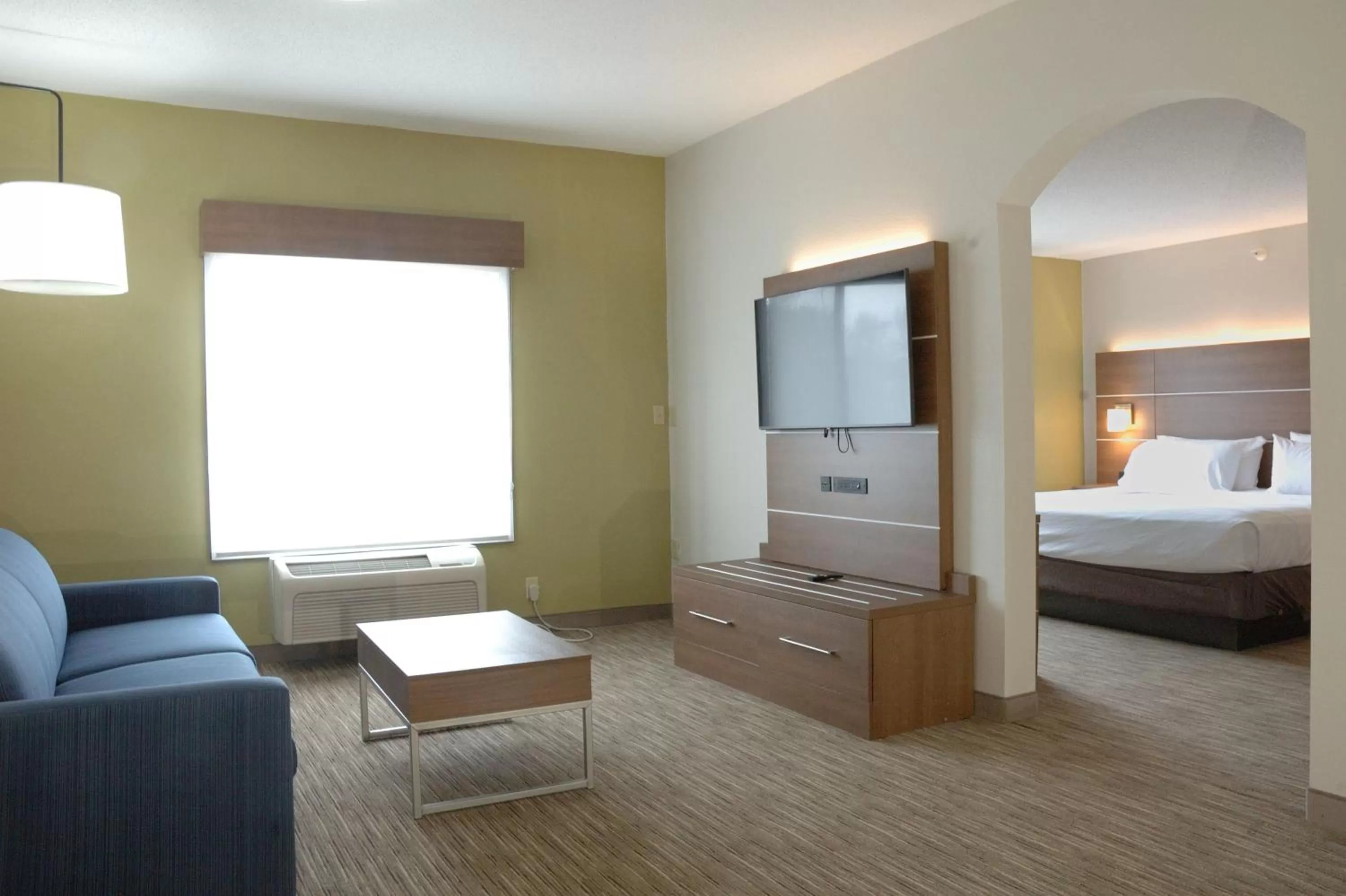 Photo of the whole room, Bed in Holiday Inn Express Hotel & Suites Goshen by IHG