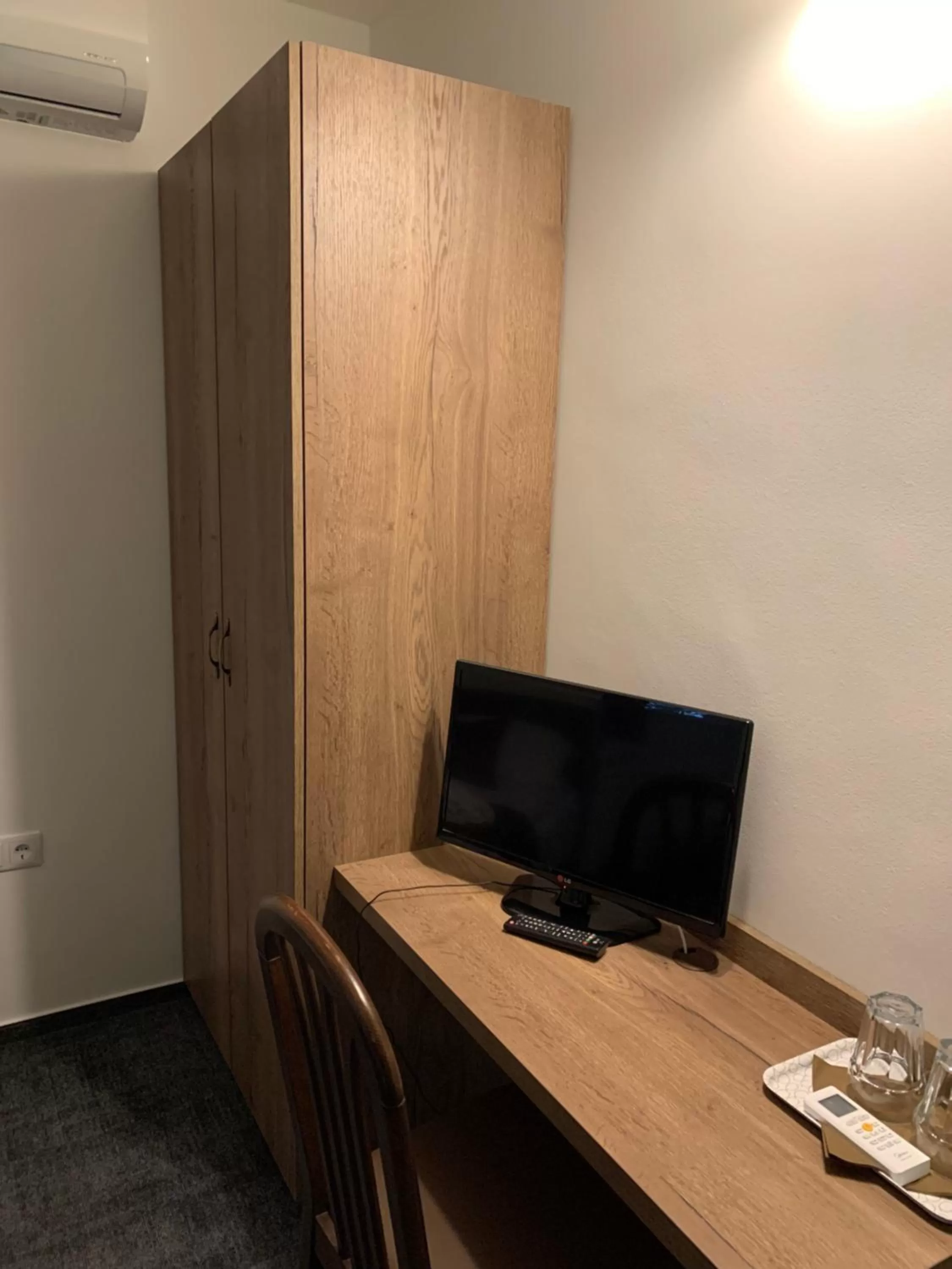 Property building in A Fogadó