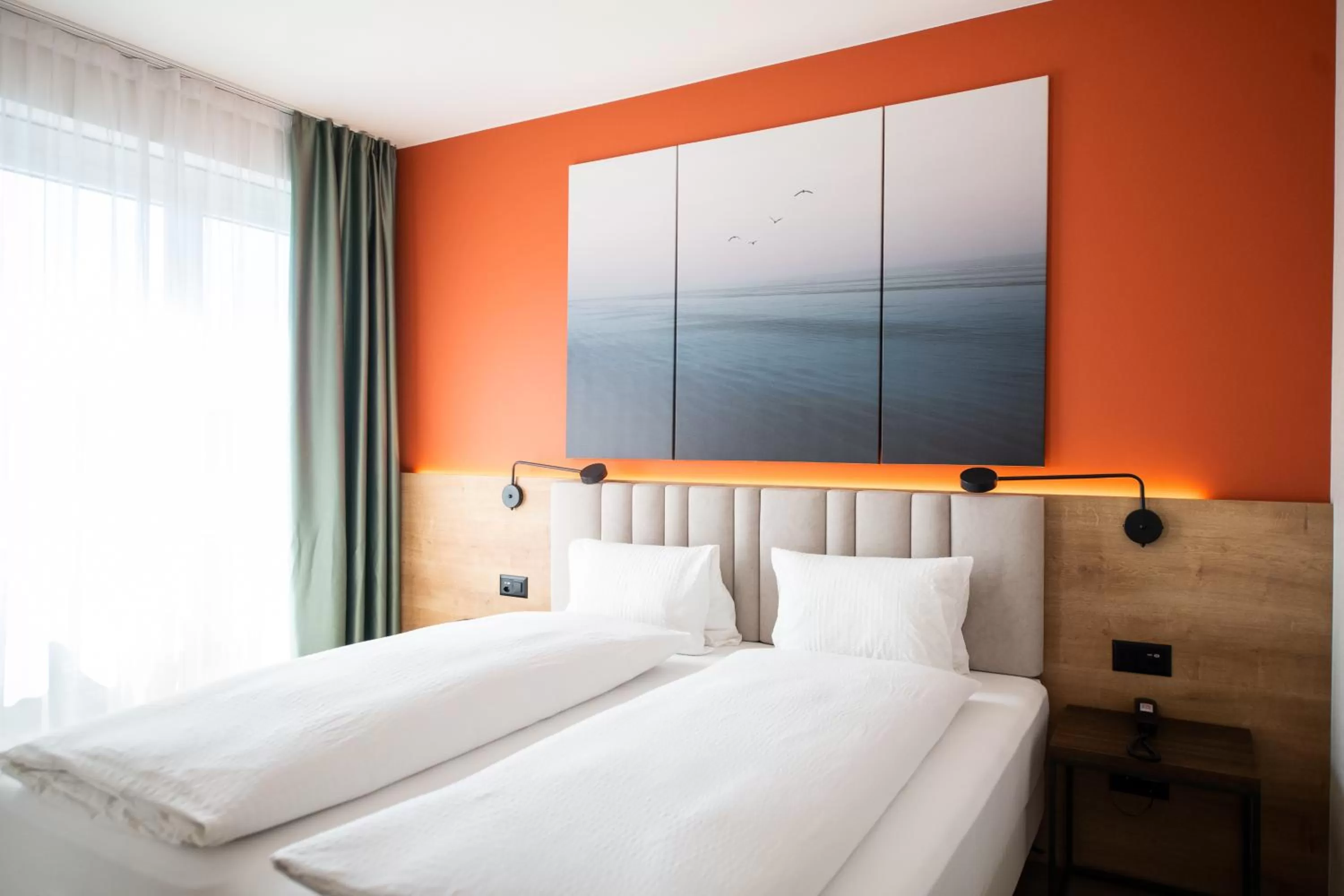 Bedroom, Bed in Ascona Lodge, Pool & Garden Retreat