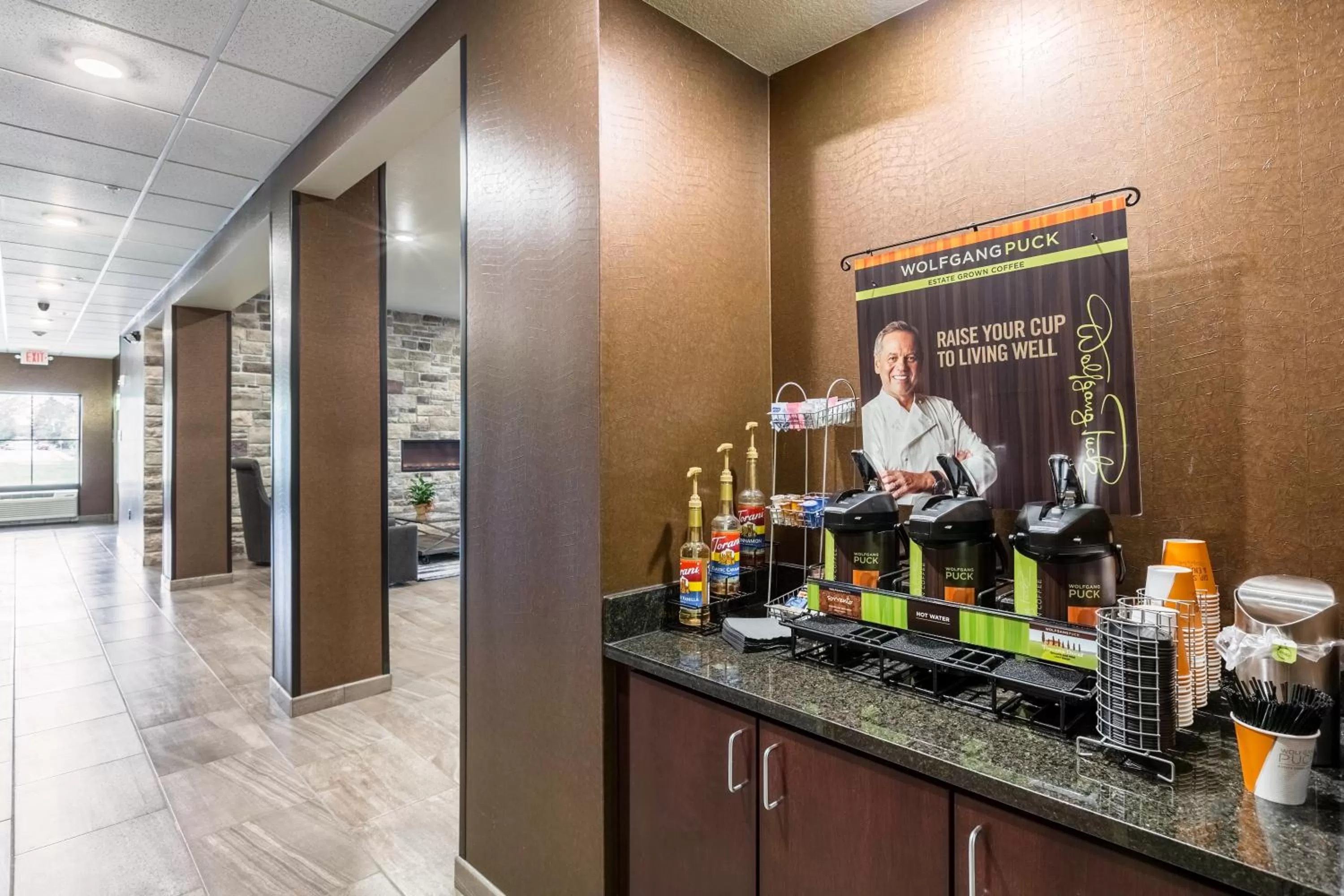 Breakfast in Cobblestone Hotel & Suites Hartford