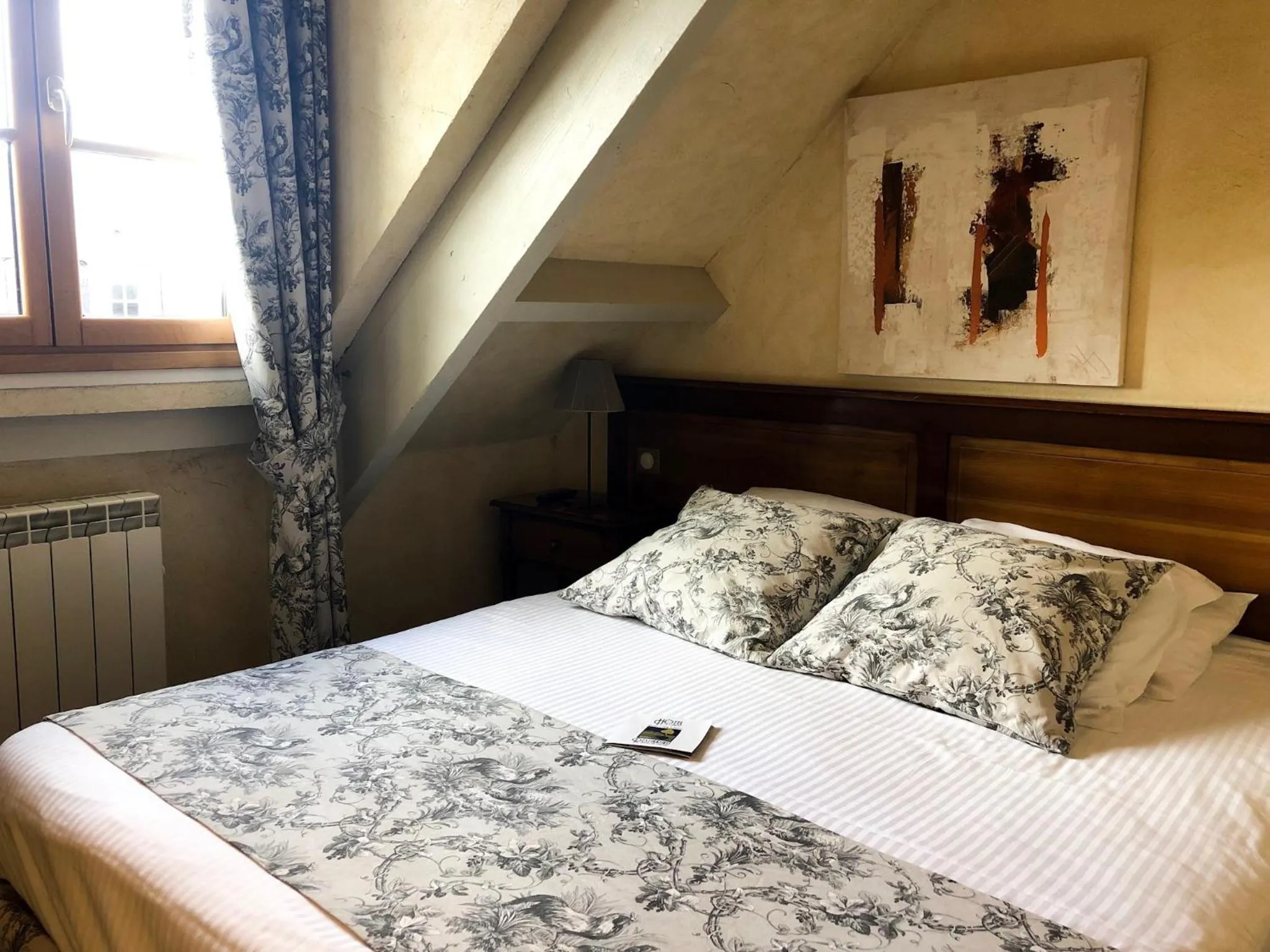 Bedroom, Bed in Entre Terre Et Mer