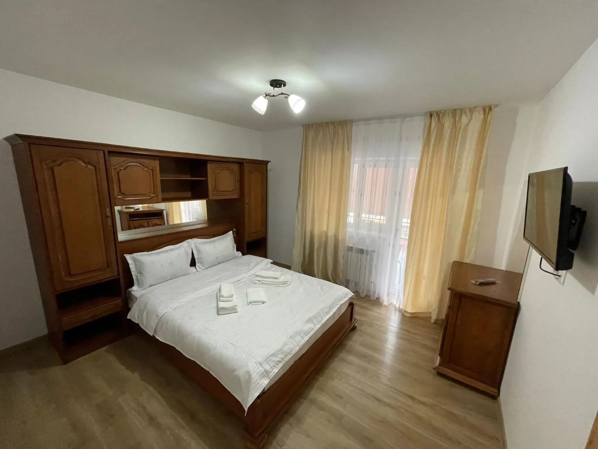 One-Bedroom Apartment in Cazare apartamente LAVI-TOUR Tg Neamț