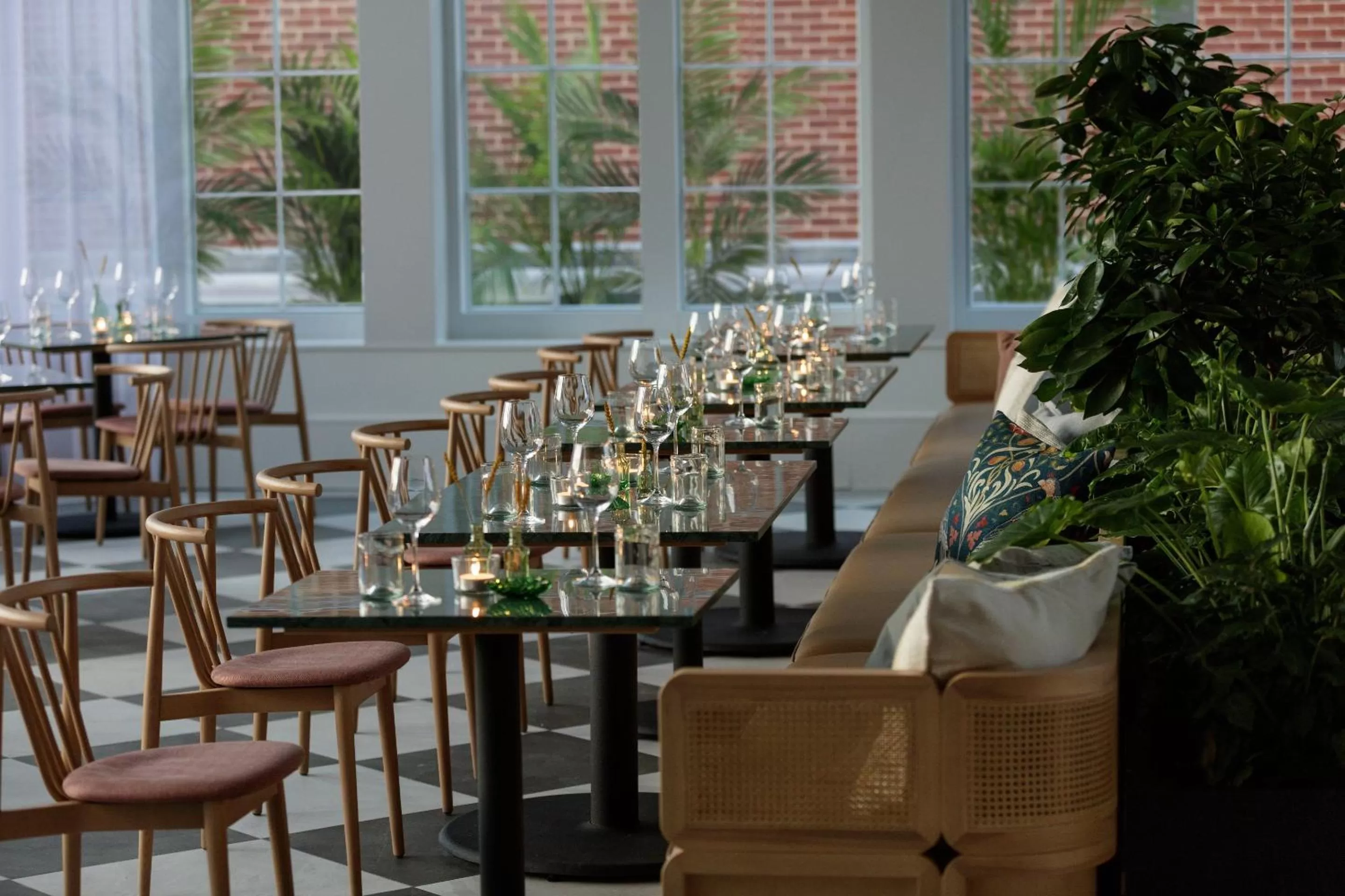 Restaurant/places to eat in Kimpton - The Forum Hotel by IHG