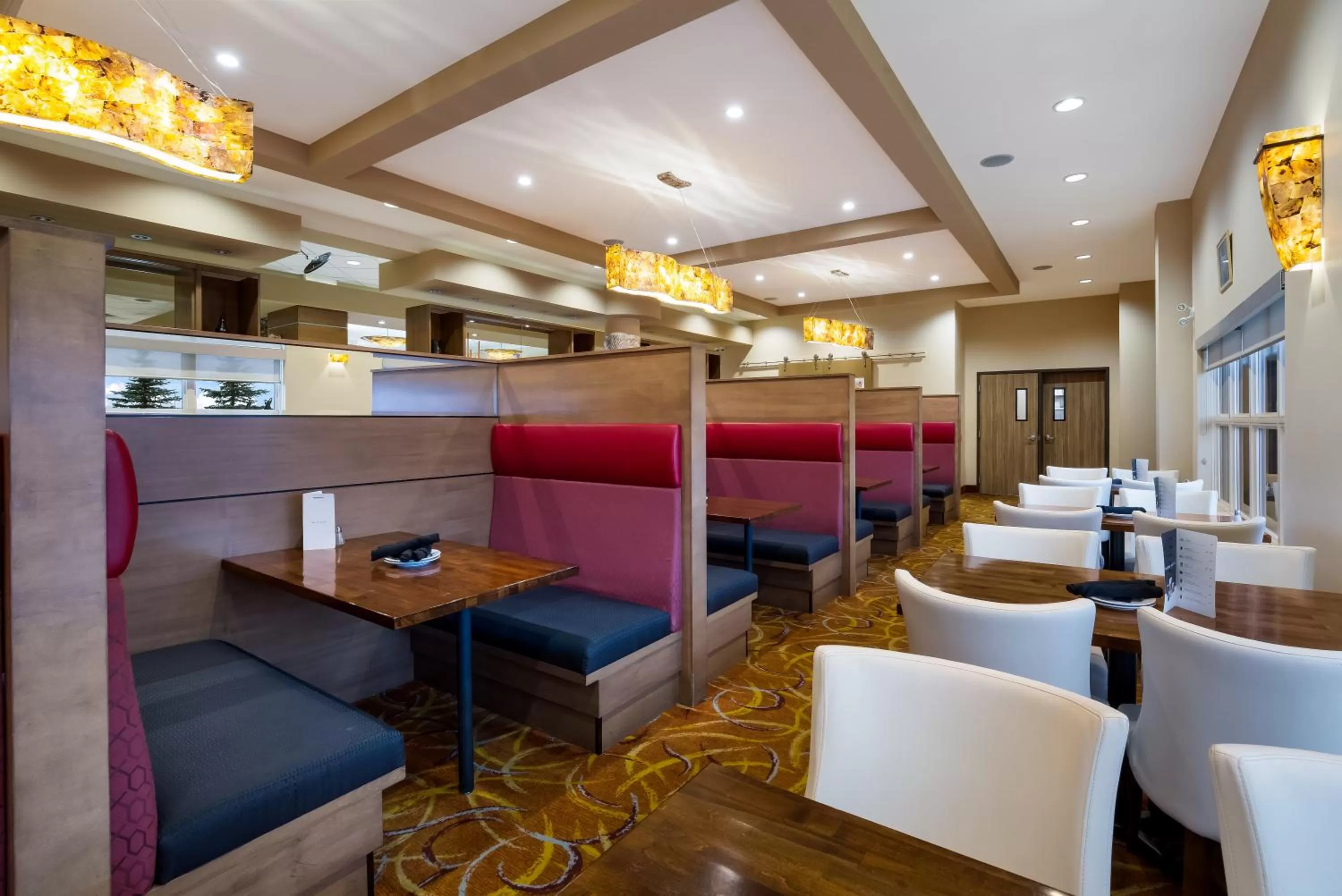 Restaurant/places to eat in Hotel 11, MOD A Sonesta Collection