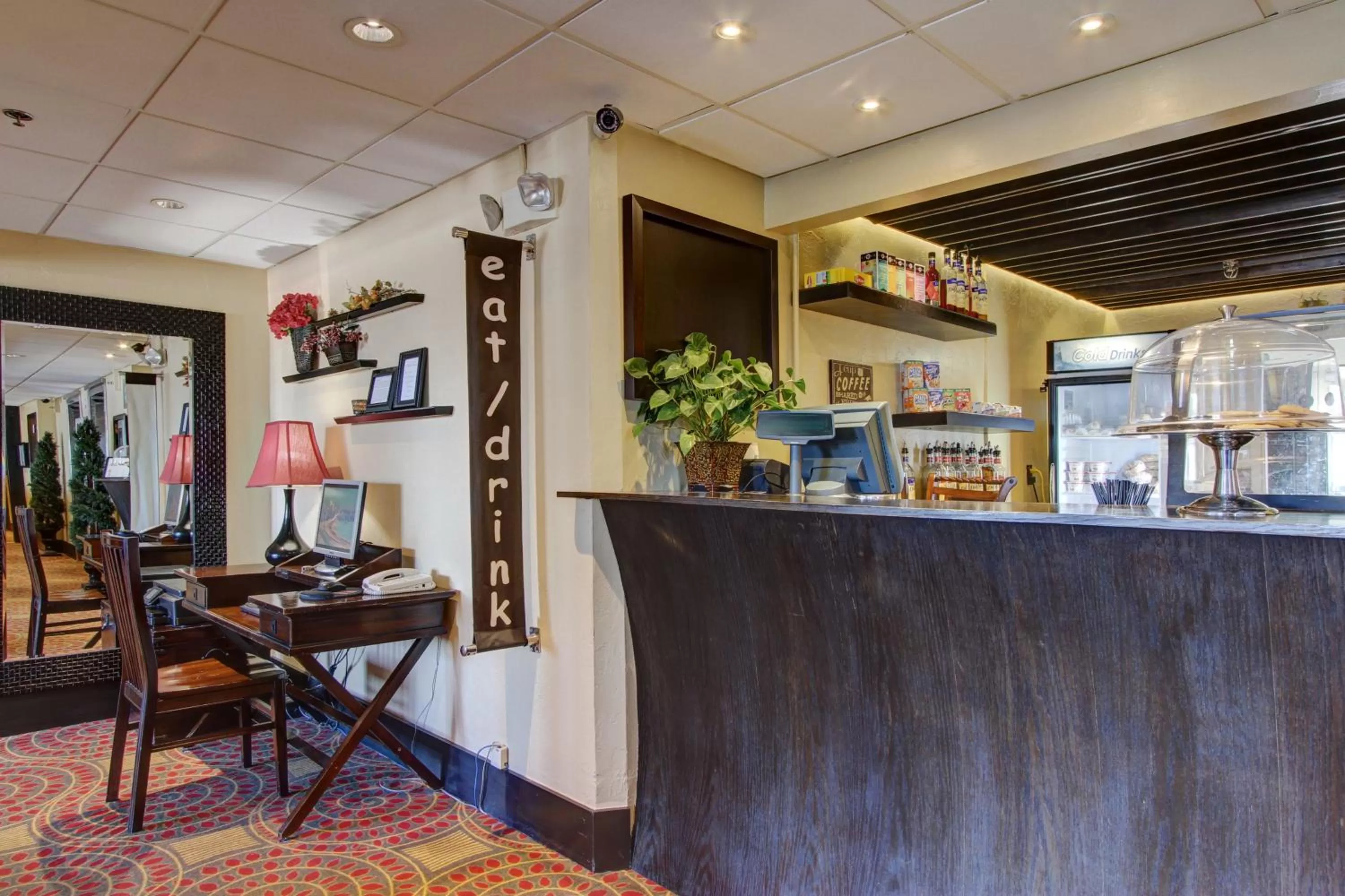 Breakfast, Lobby/Reception in Inlet Tower Hotel & Suites