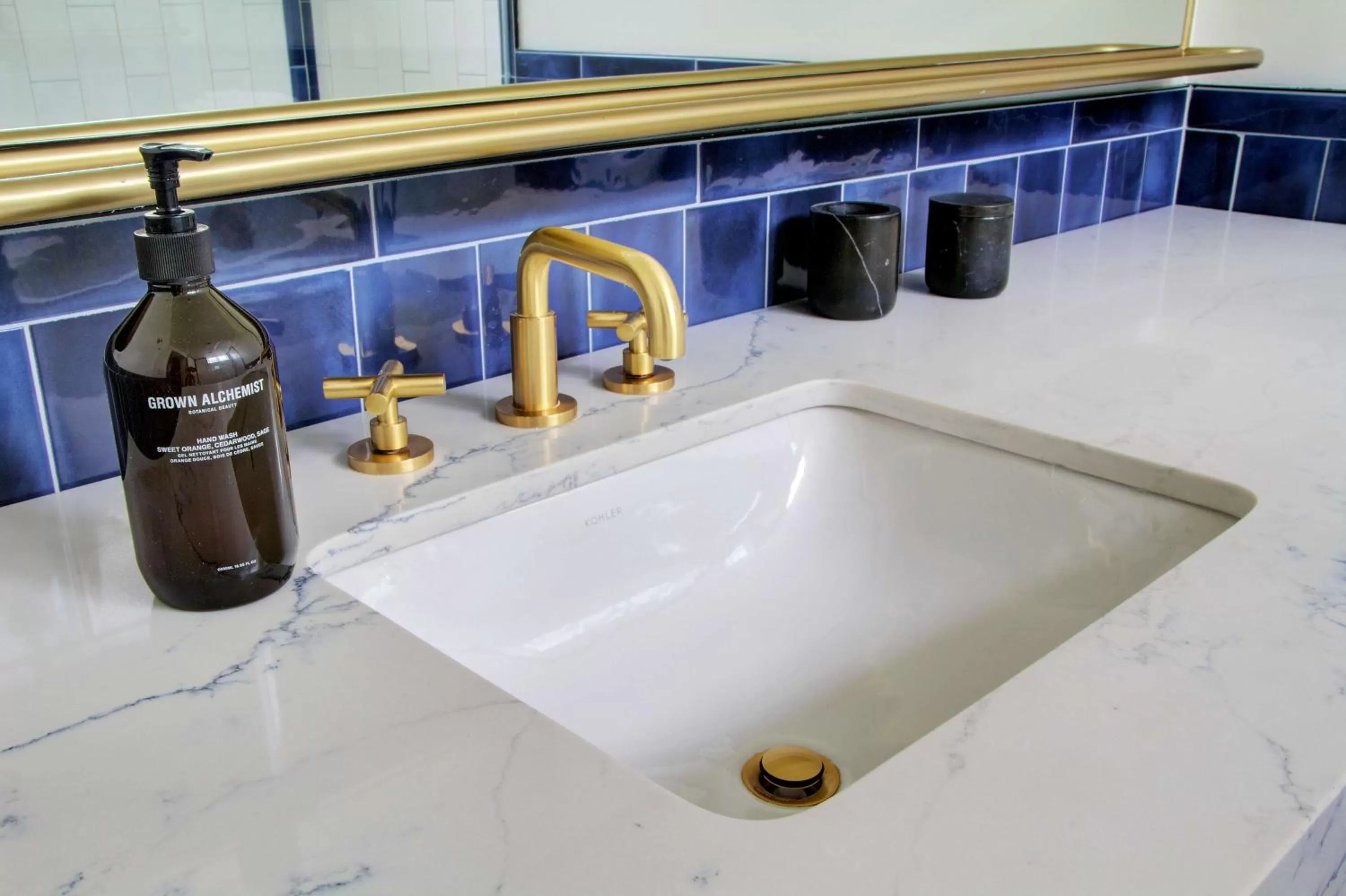 Bathroom in The Hollywood Franklin Hotel near Universal Studios