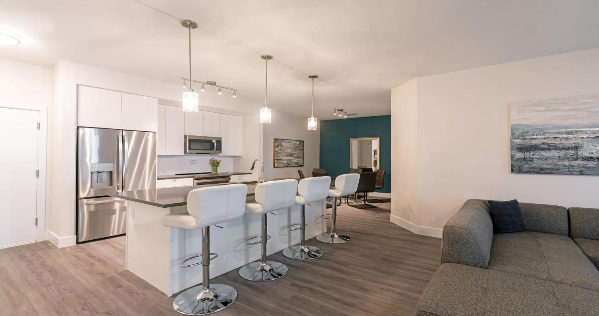 Kitchen or kitchenette, Seating Area in Westshore Apartments by Barsala