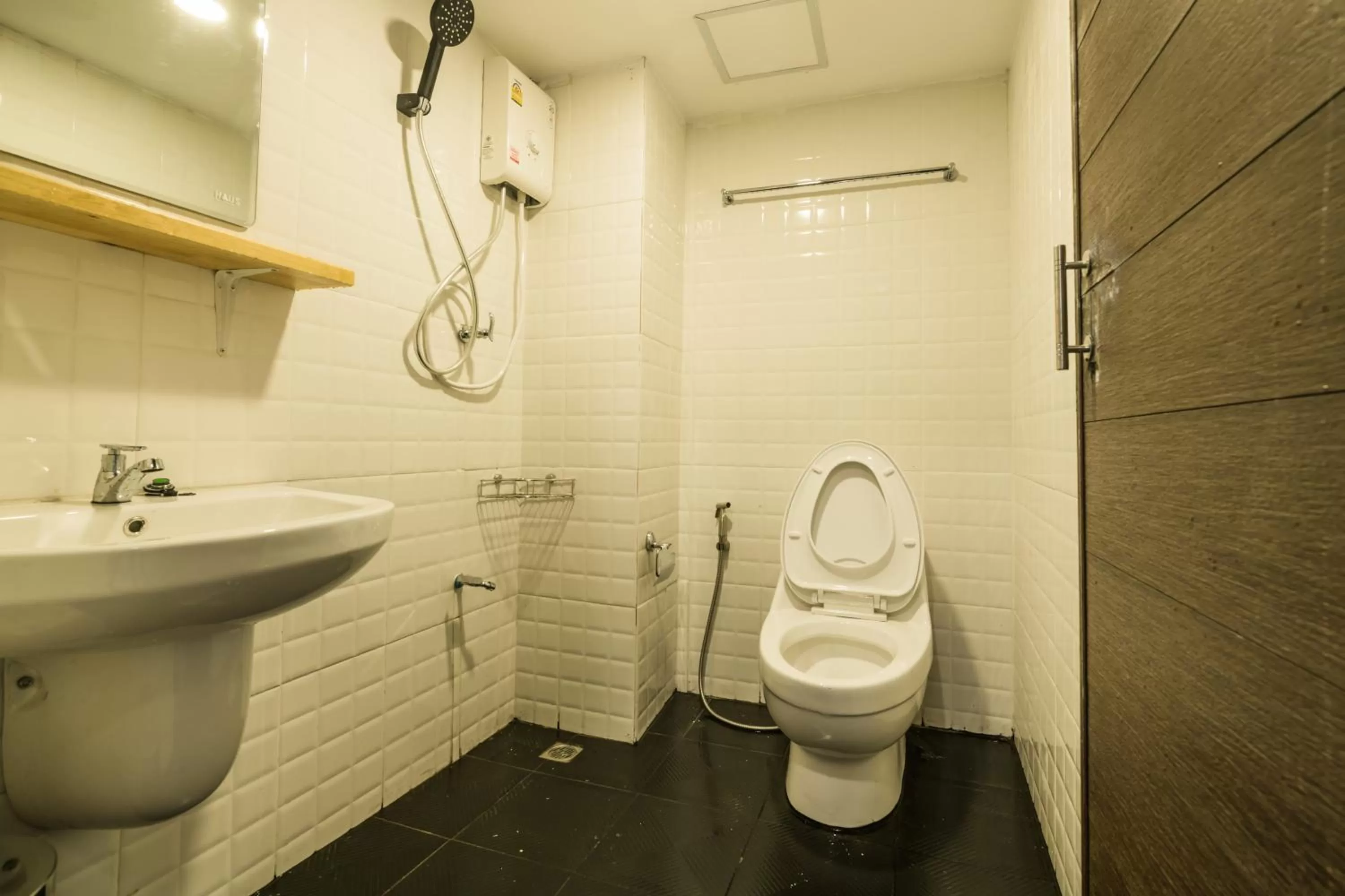 Your Space Hotel Prasingh