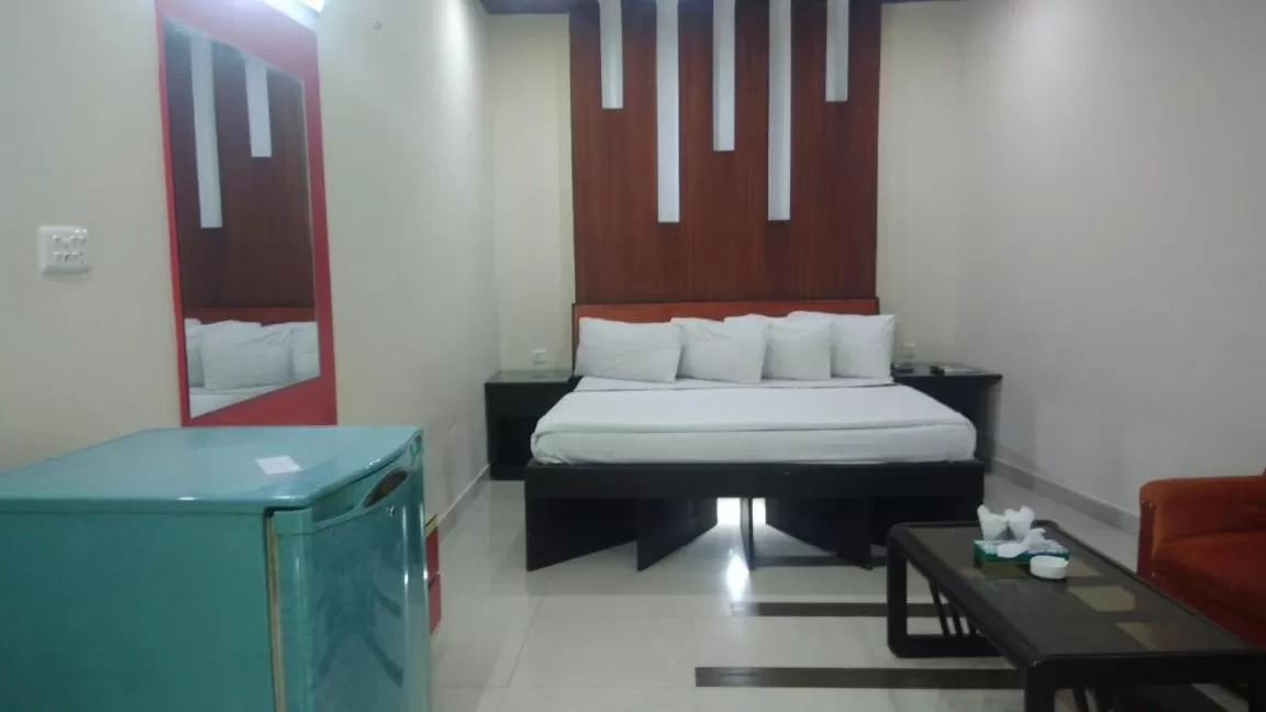 Bed in Hotel Grace inn