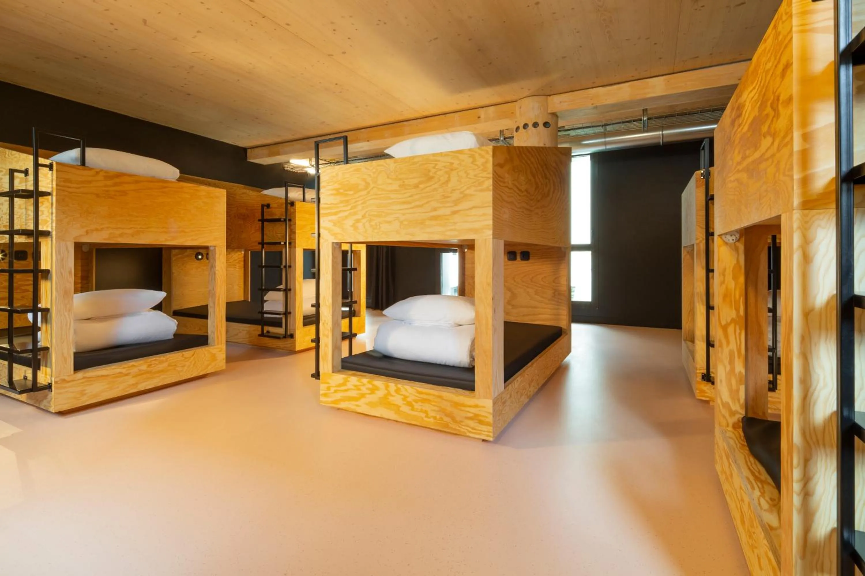 Bed in JO&JOE Paris Gentilly - Auberge de Jeunesse