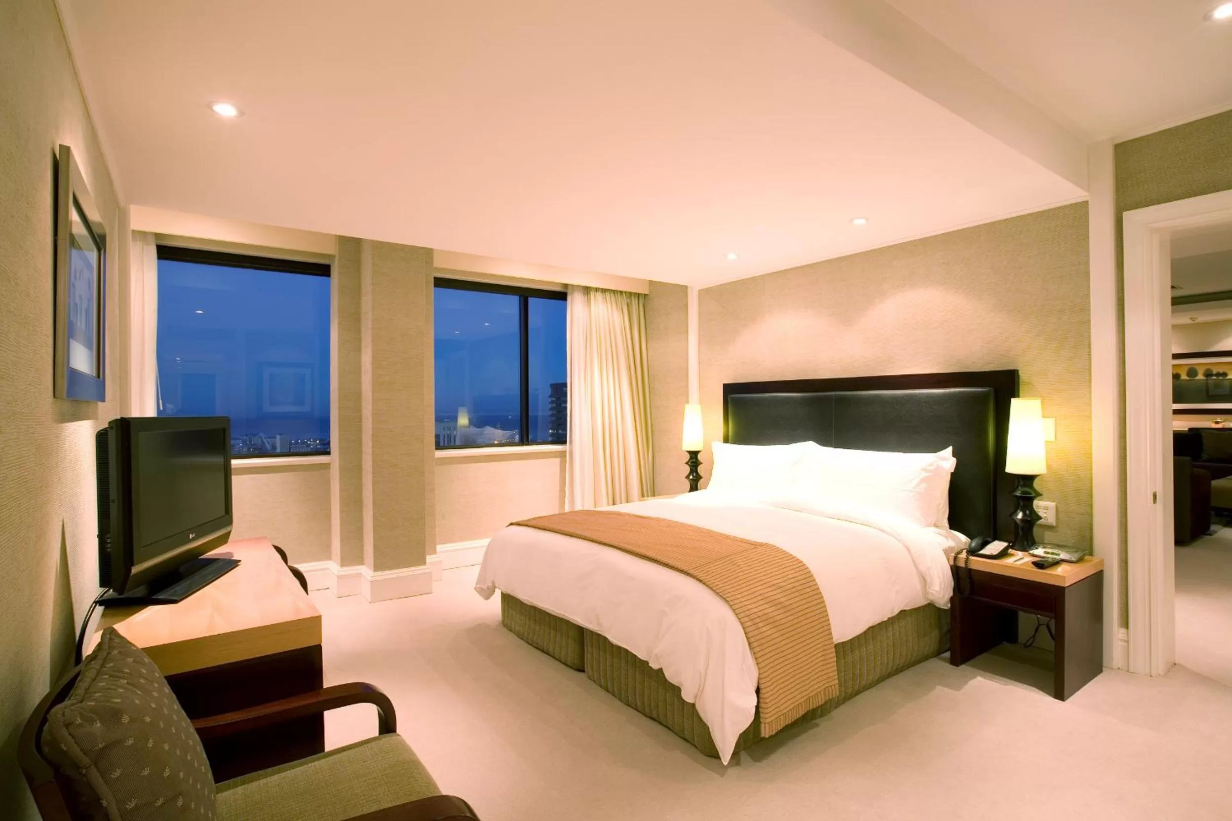 TV and multimedia, Bed in Southern Sun Cape Sun