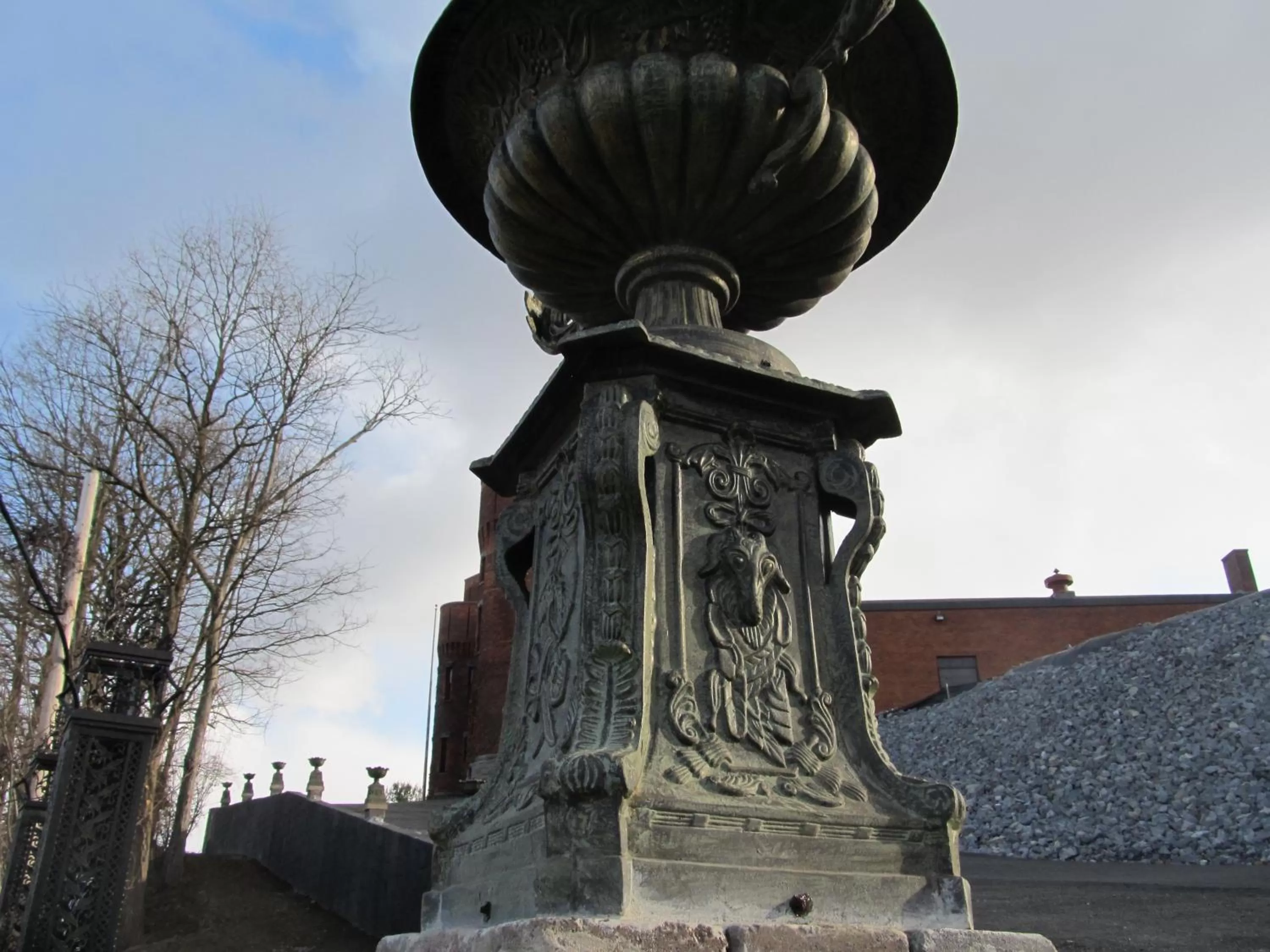 Facade/entrance in Amsterdam Castle NY