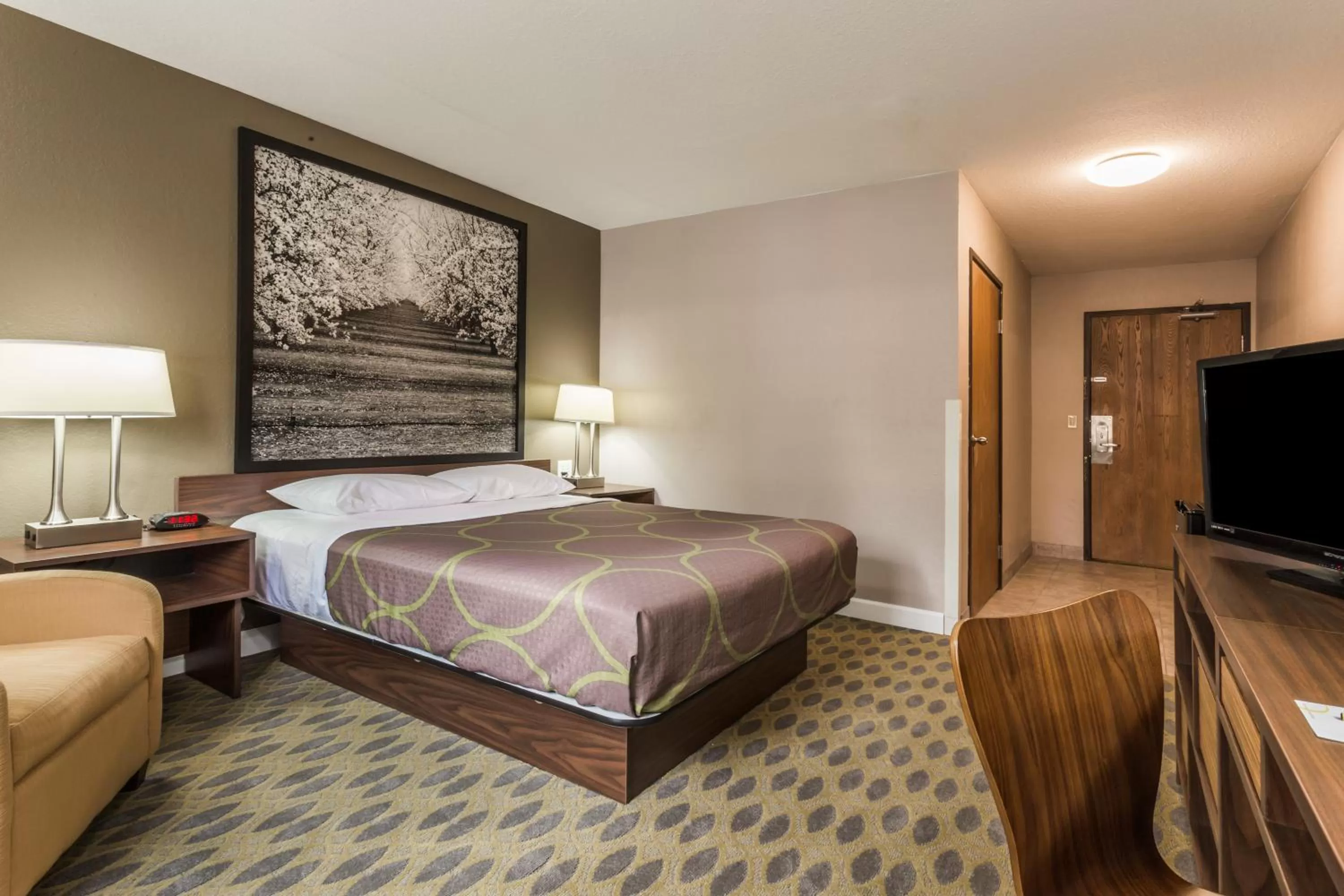 Bedroom, Bed in Super 8 by Wyndham Willows