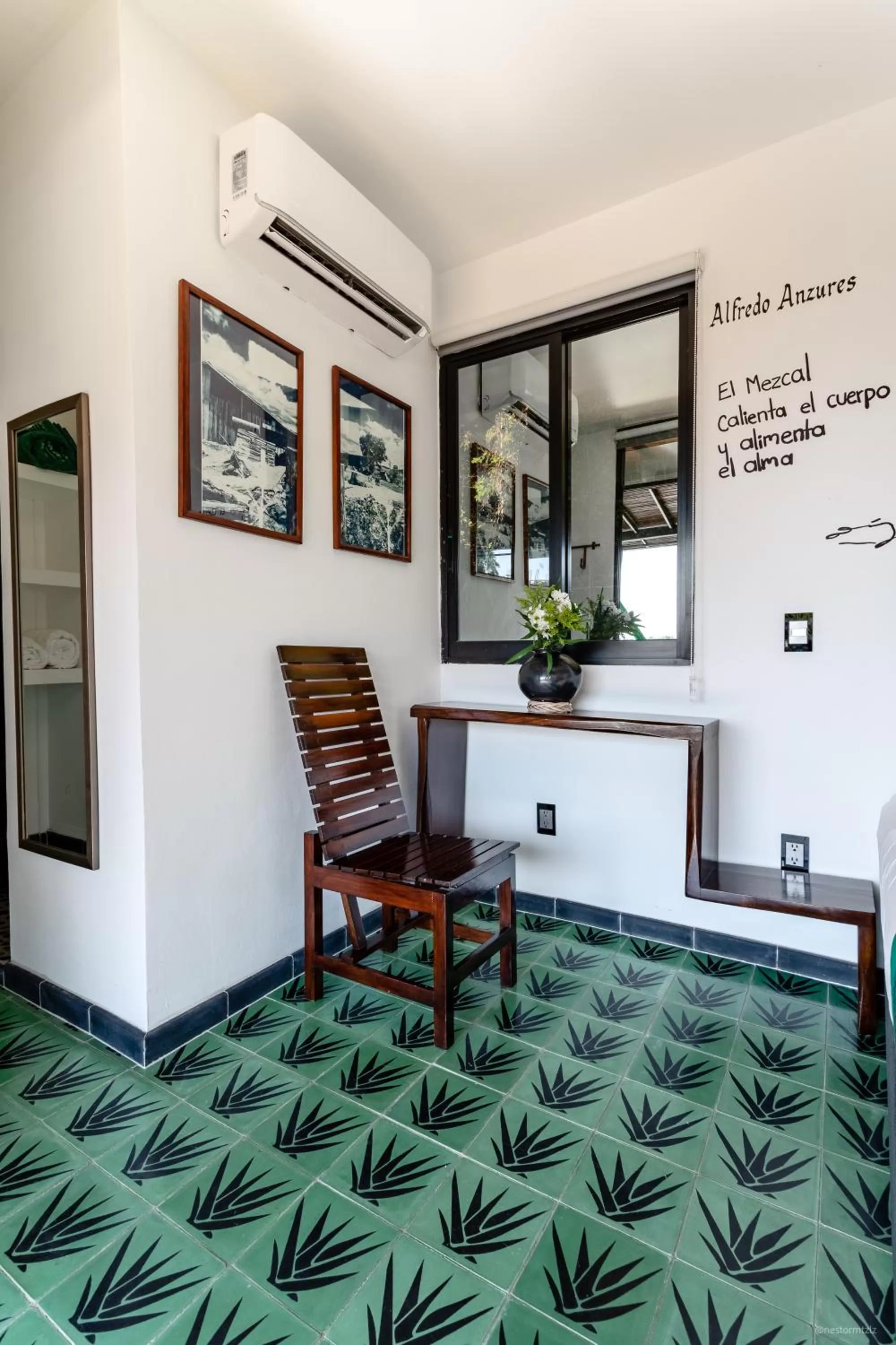 Bedroom, Seating Area in Cabane Container Boutique Hotel