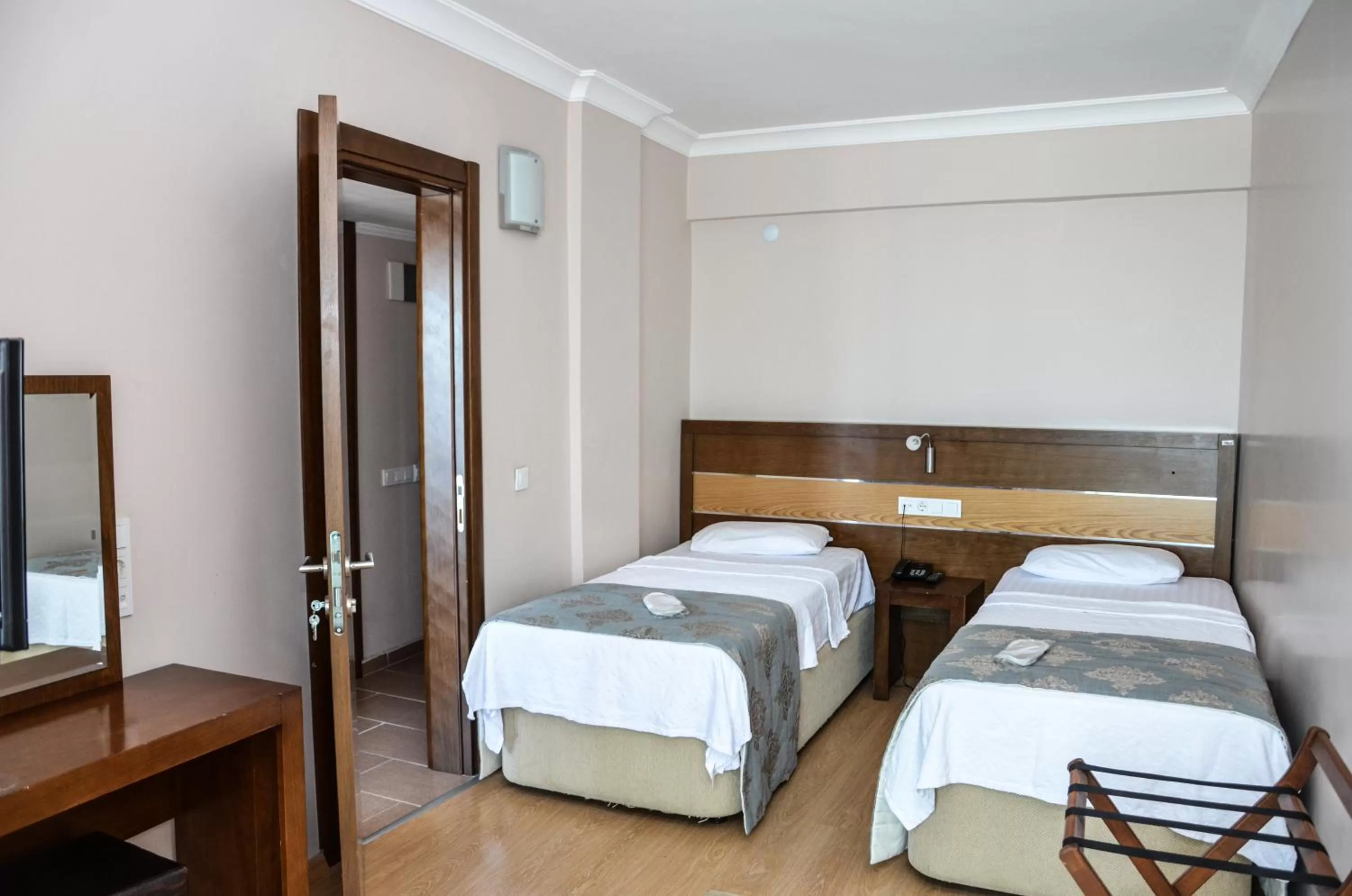 Photo of the whole room, Bed in Perla Hotel