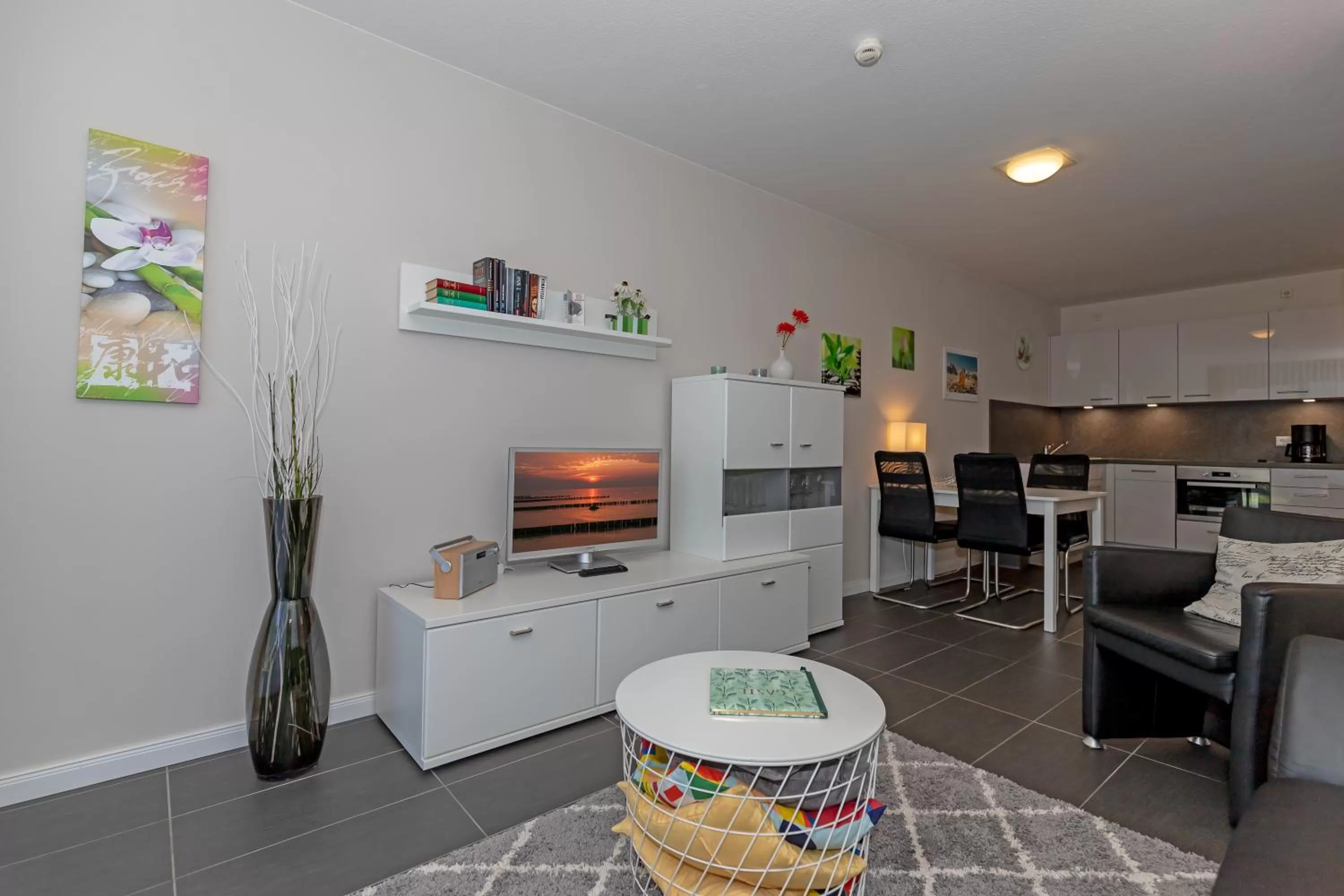 Kitchen/Kitchenette in Yachthafenresidenz