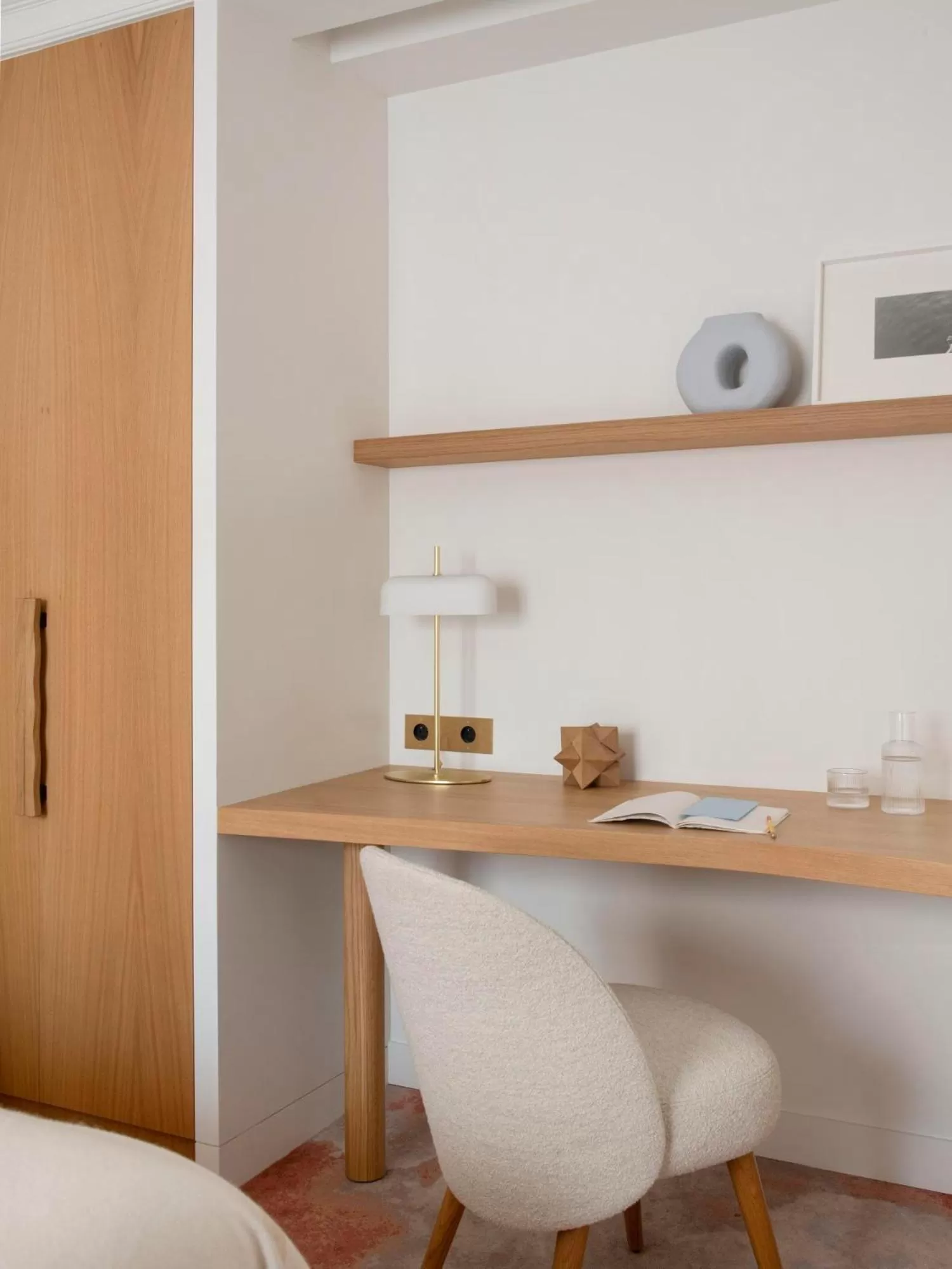 Decorative detail in Nuage