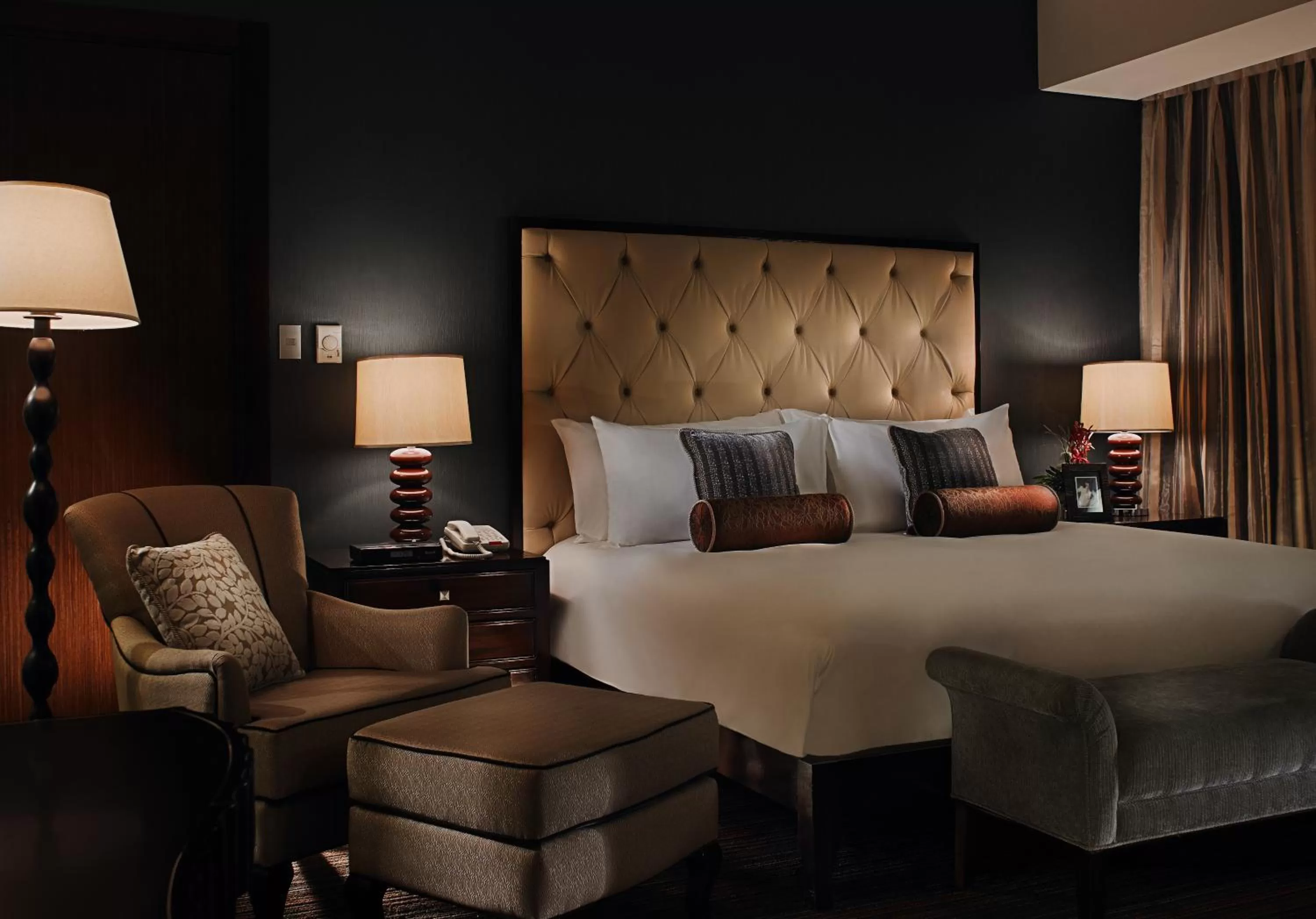 Photo of the whole room, Bed in Joy Nostalg Hotel and Suites Manila Managed by The Ascott Limited