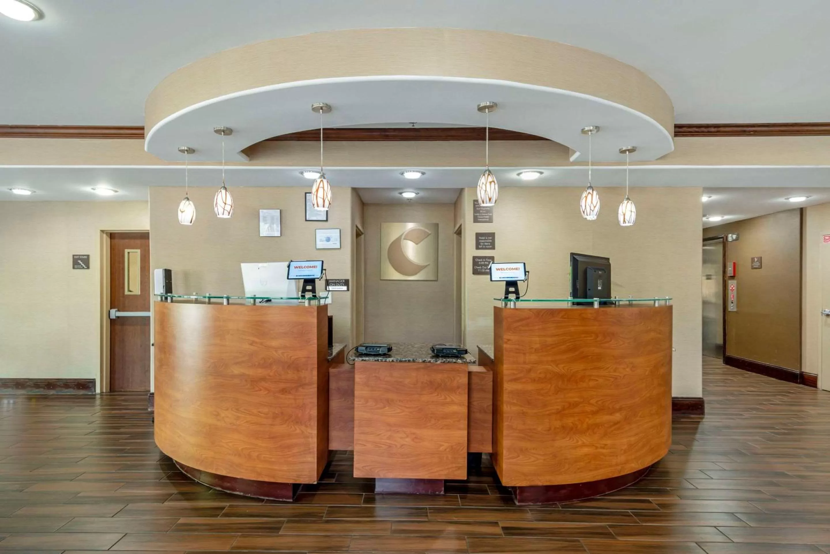 Lobby or reception in Comfort Suites At Kennesaw State University