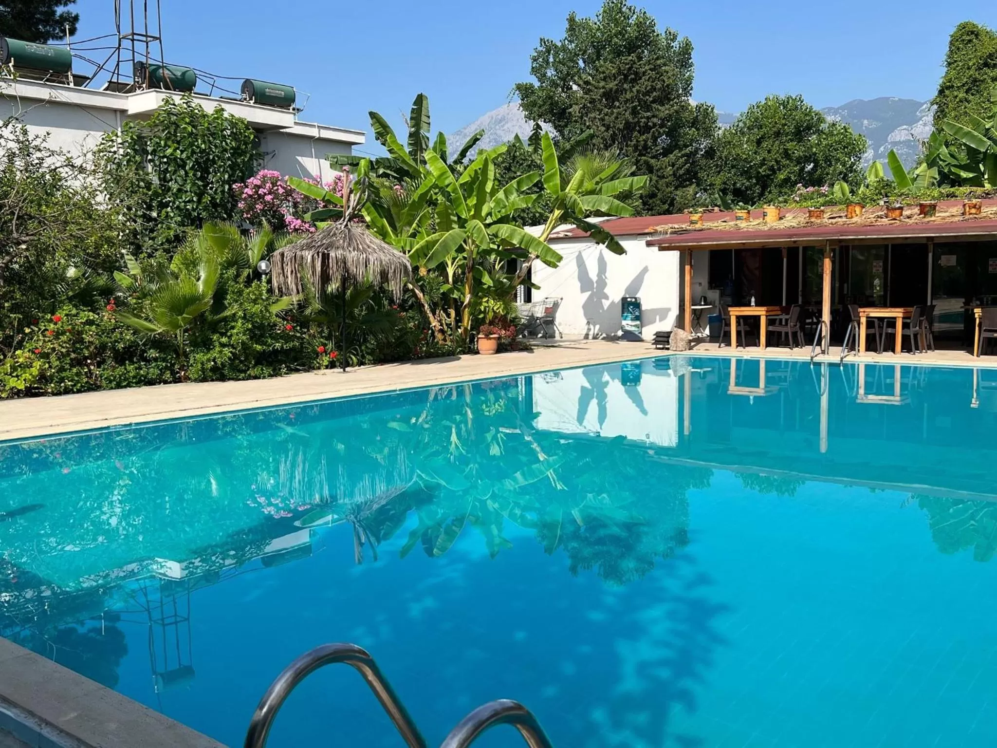 Pool view in Kiriş Garden Hotel
