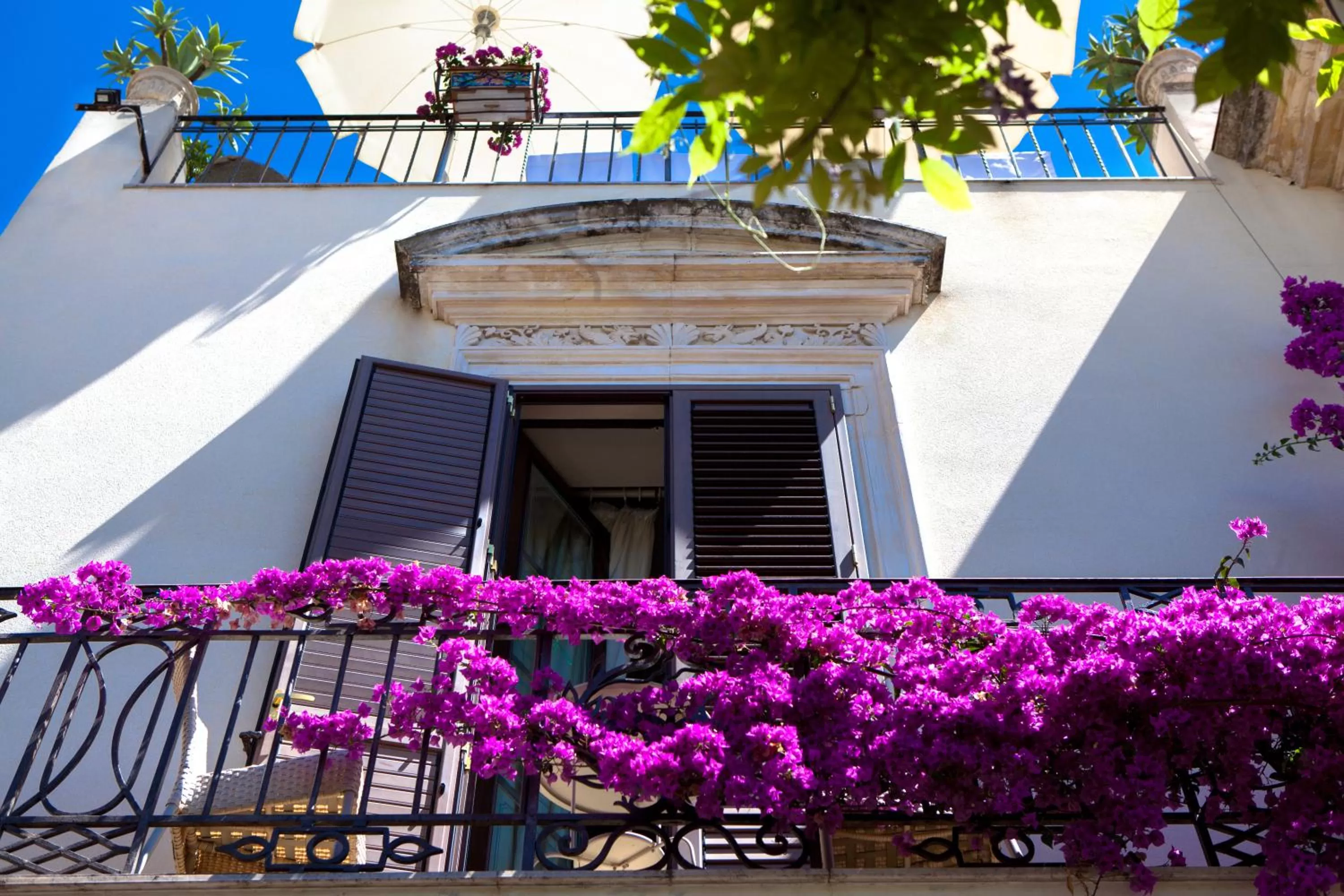 Facade/entrance in Hotel Villa Taormina