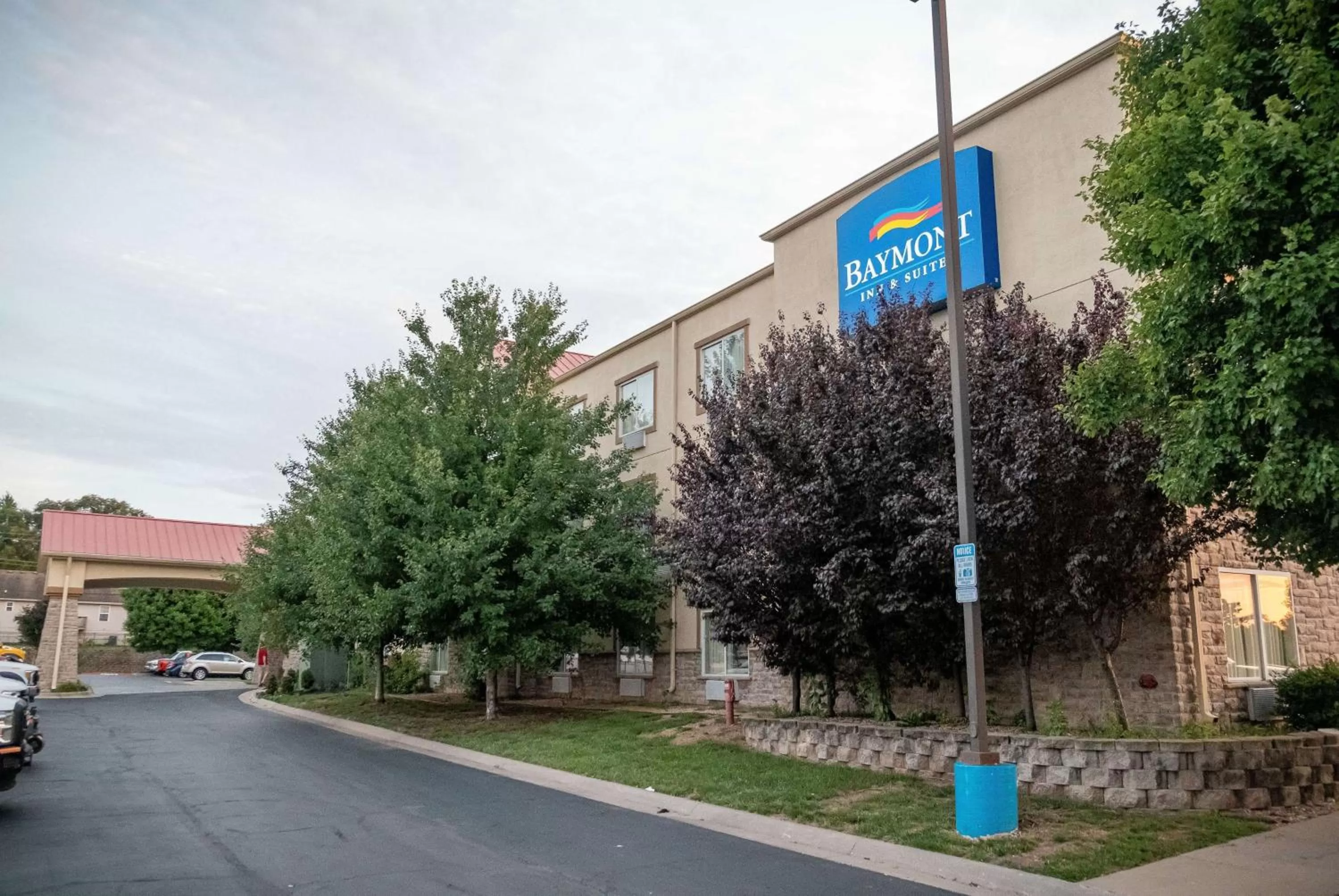 Property building in Baymont by Wyndham Springfield I-44