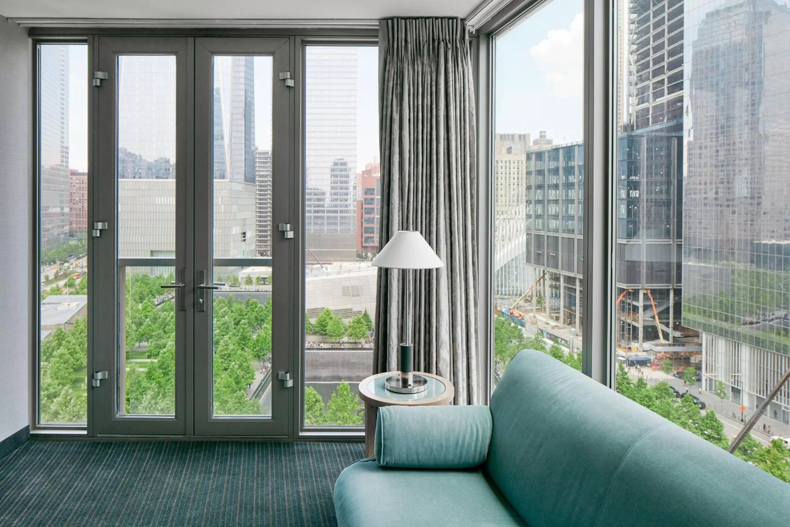 Living room in World Center Hotel