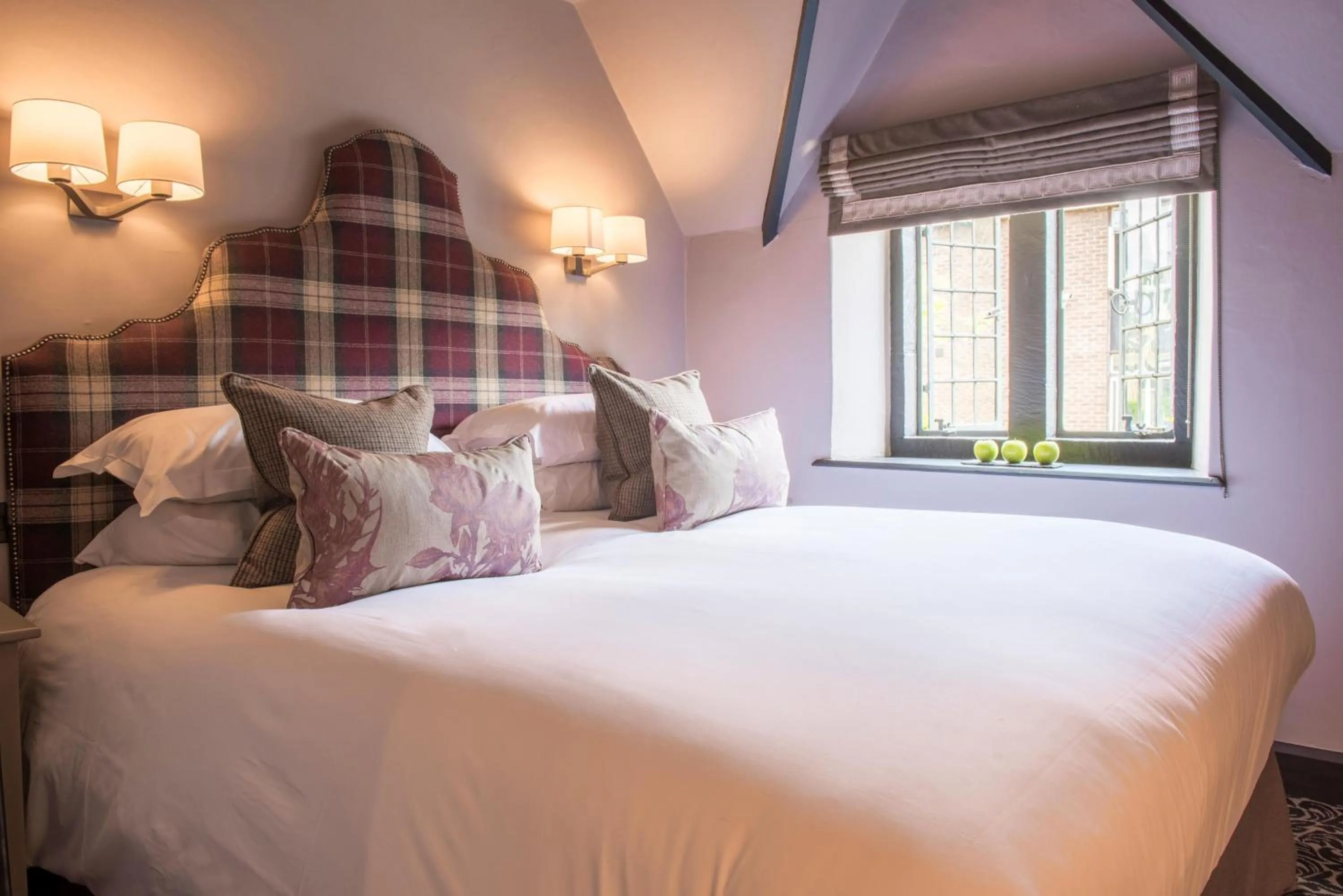 Bedroom, Bed in The Lygon Arms - an Iconic Luxury Hotel
