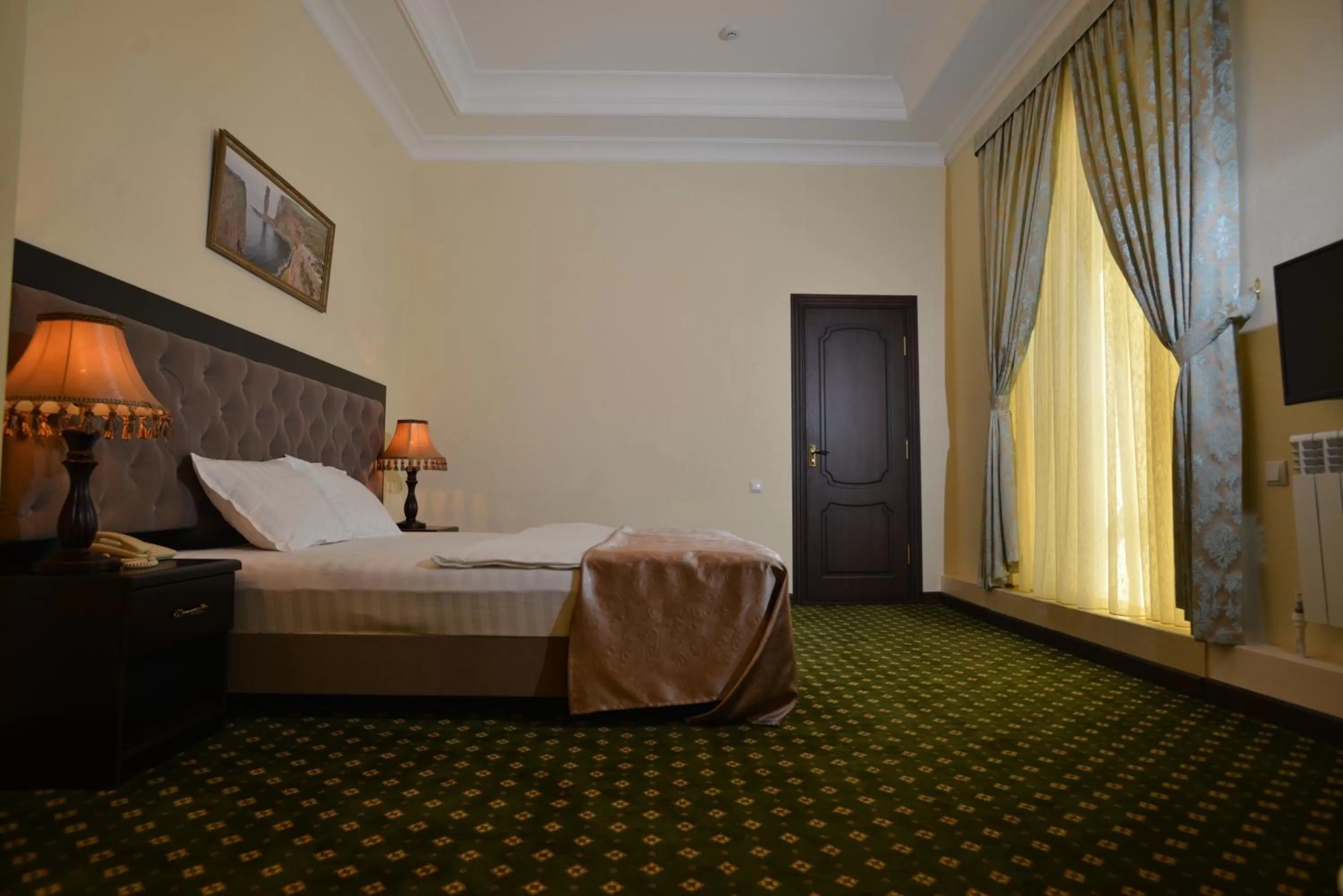 Bedroom, Bed in Gloria Hotel