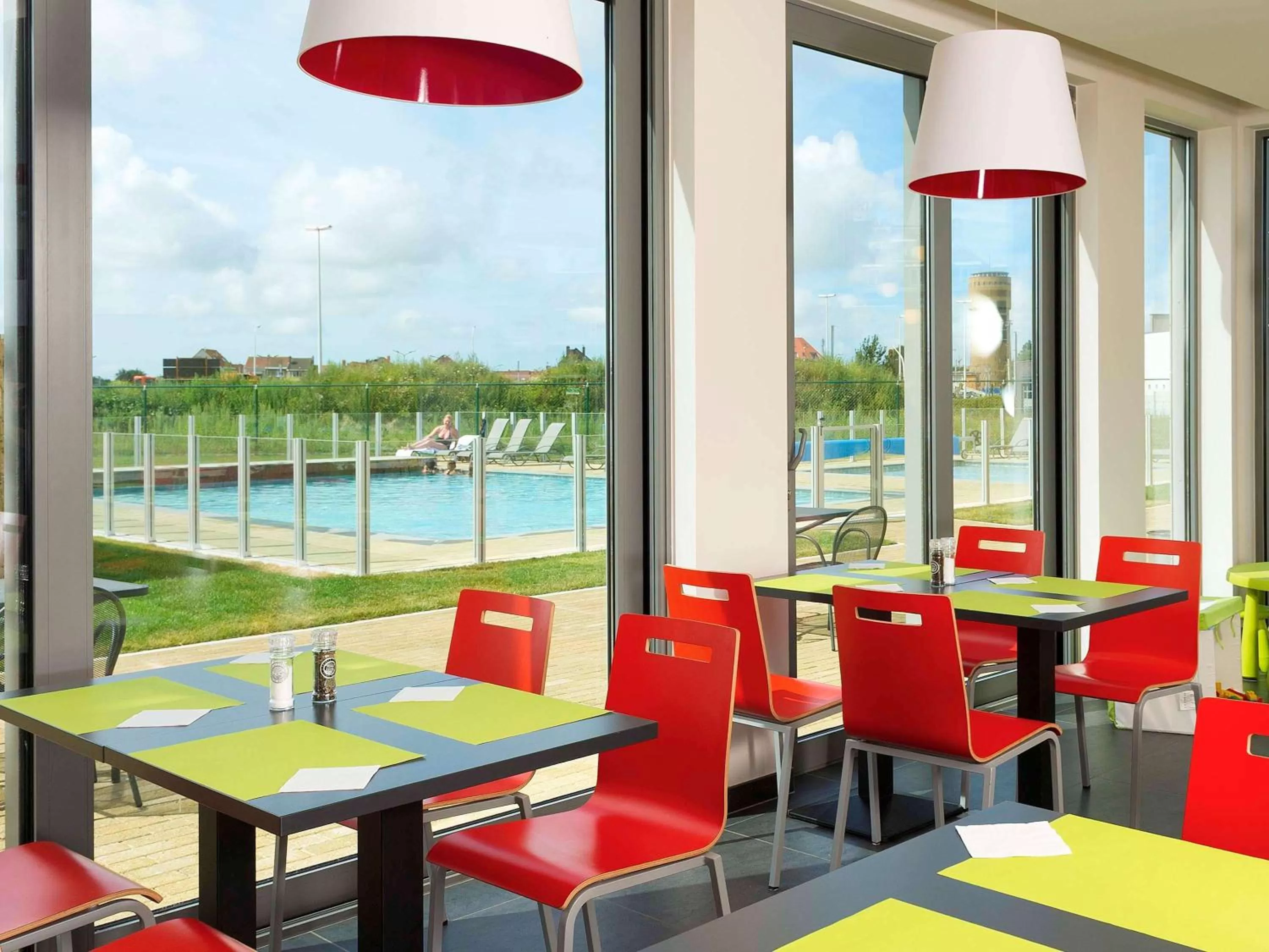Restaurant/places to eat in ibis Styles Zeebrugge