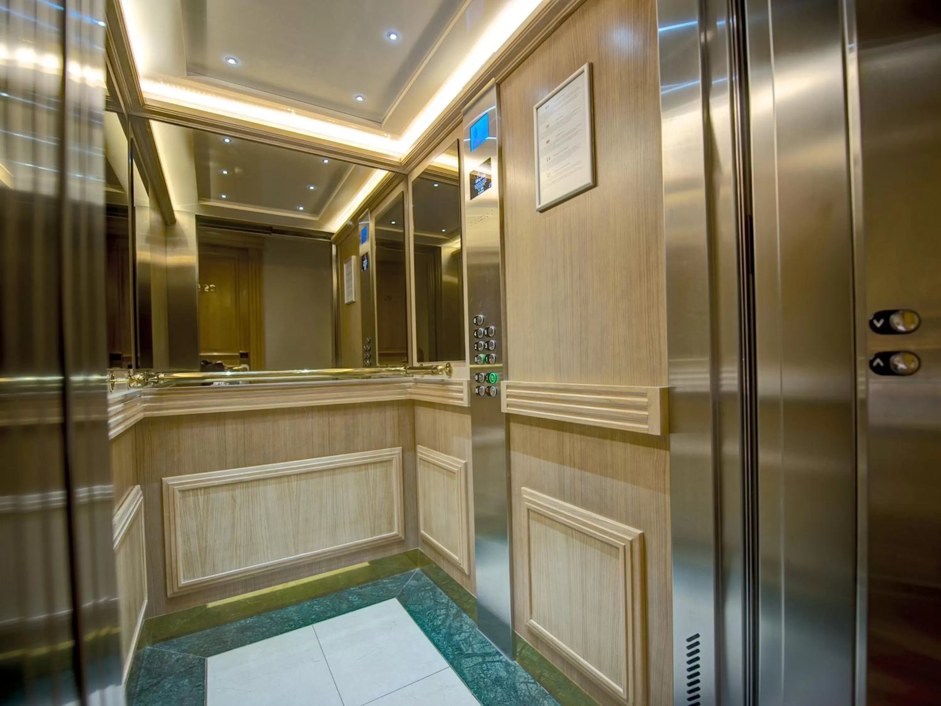 Other in Hôtel Du Midi Paris Montparnasse