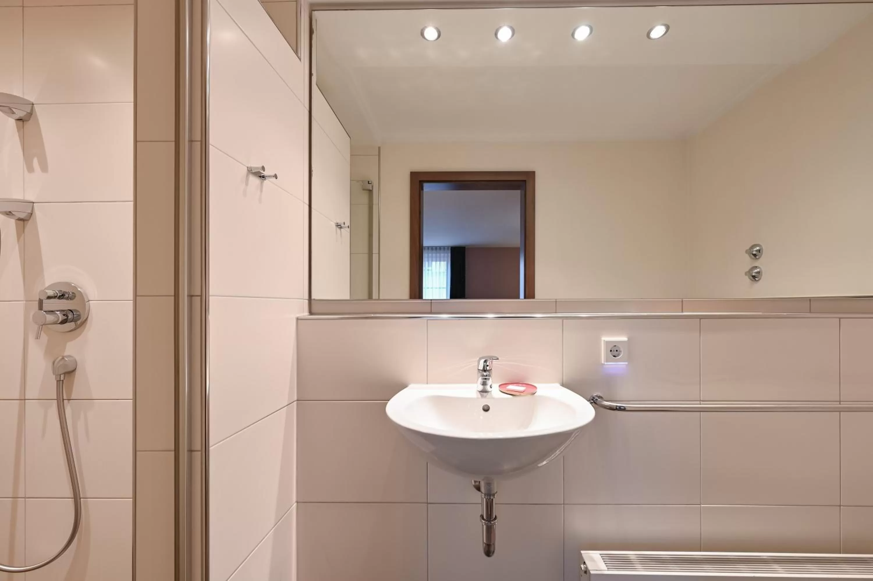 Bathroom in Hotel Sonne