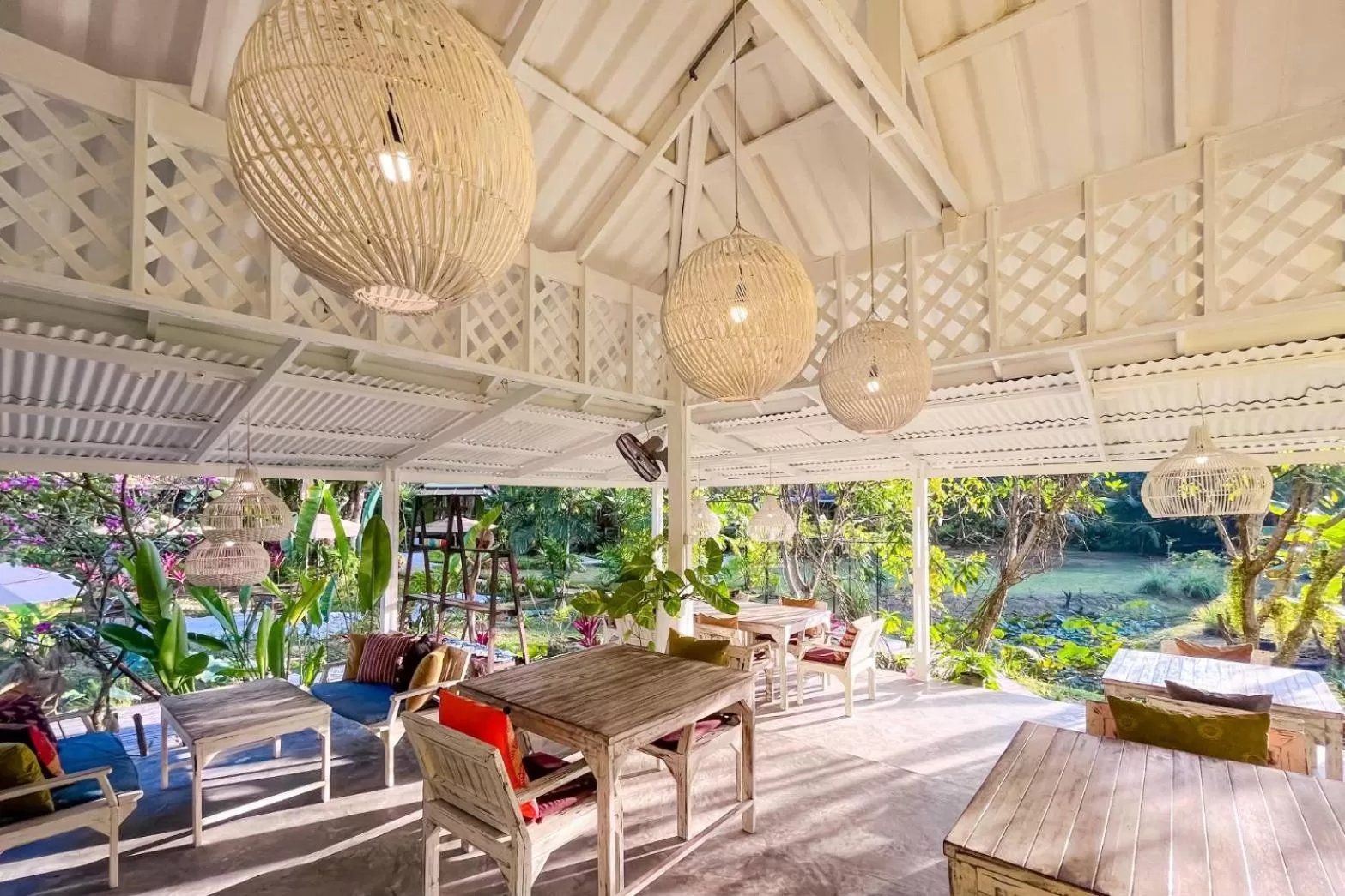 Restaurant/Places to Eat in Baan Bua Cottage SHA EXTRA PLUS B5510