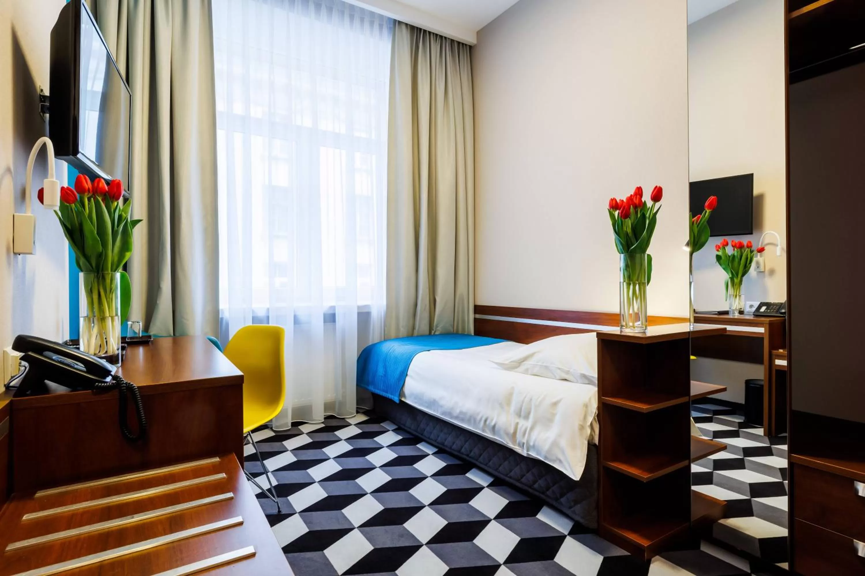 Bedroom, Bed in Hotel Wyspiański