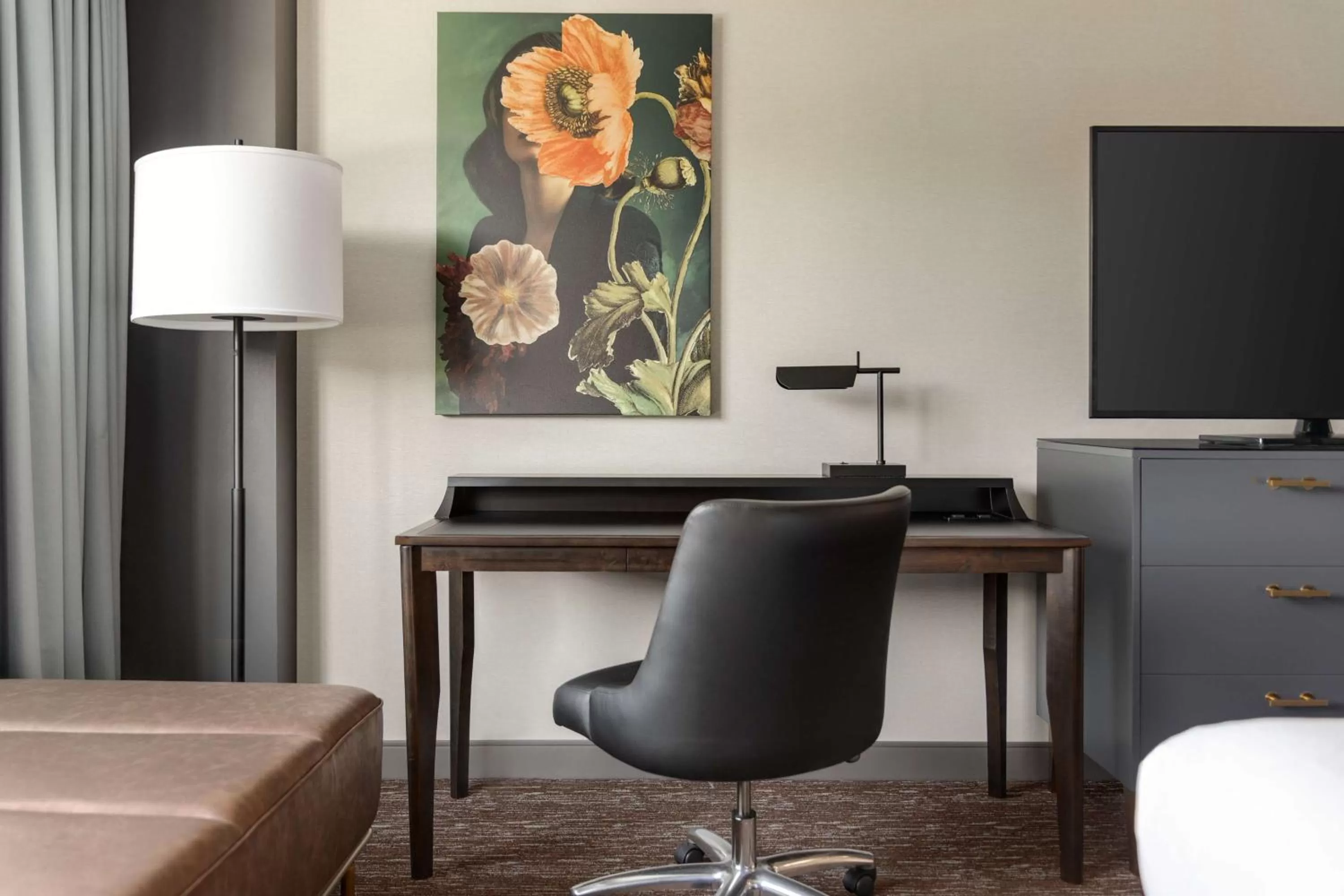 Bedroom in Hilton Baltimore BWI Airport