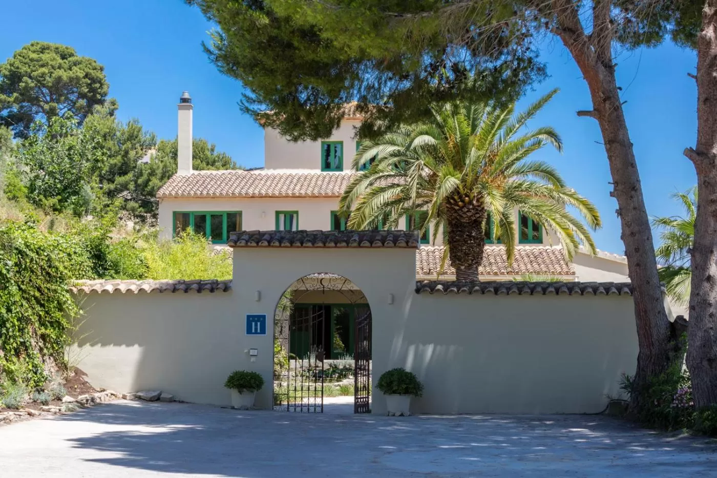 Property Building in Villa Riu Blanc